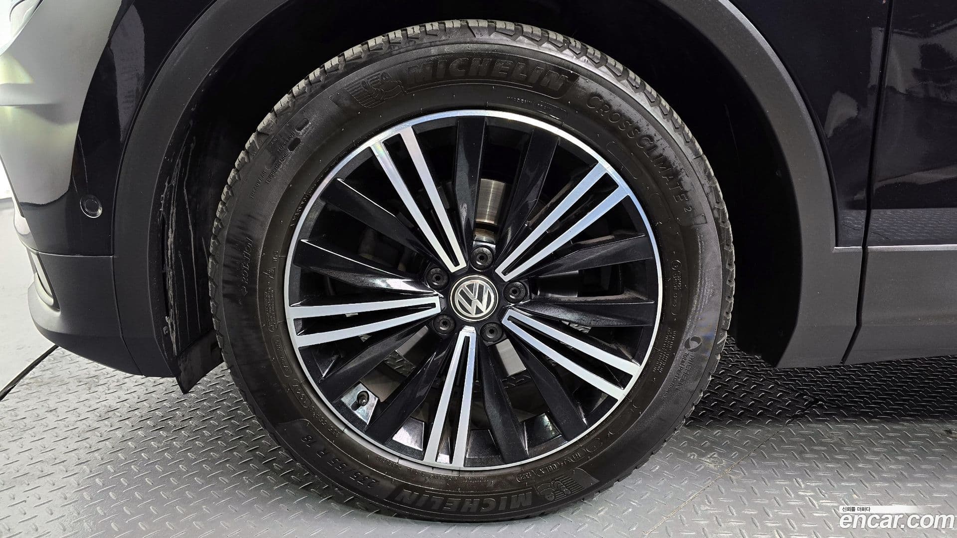 Main__Slider__Photo:Tiguan Volkswagen 2020.5-4