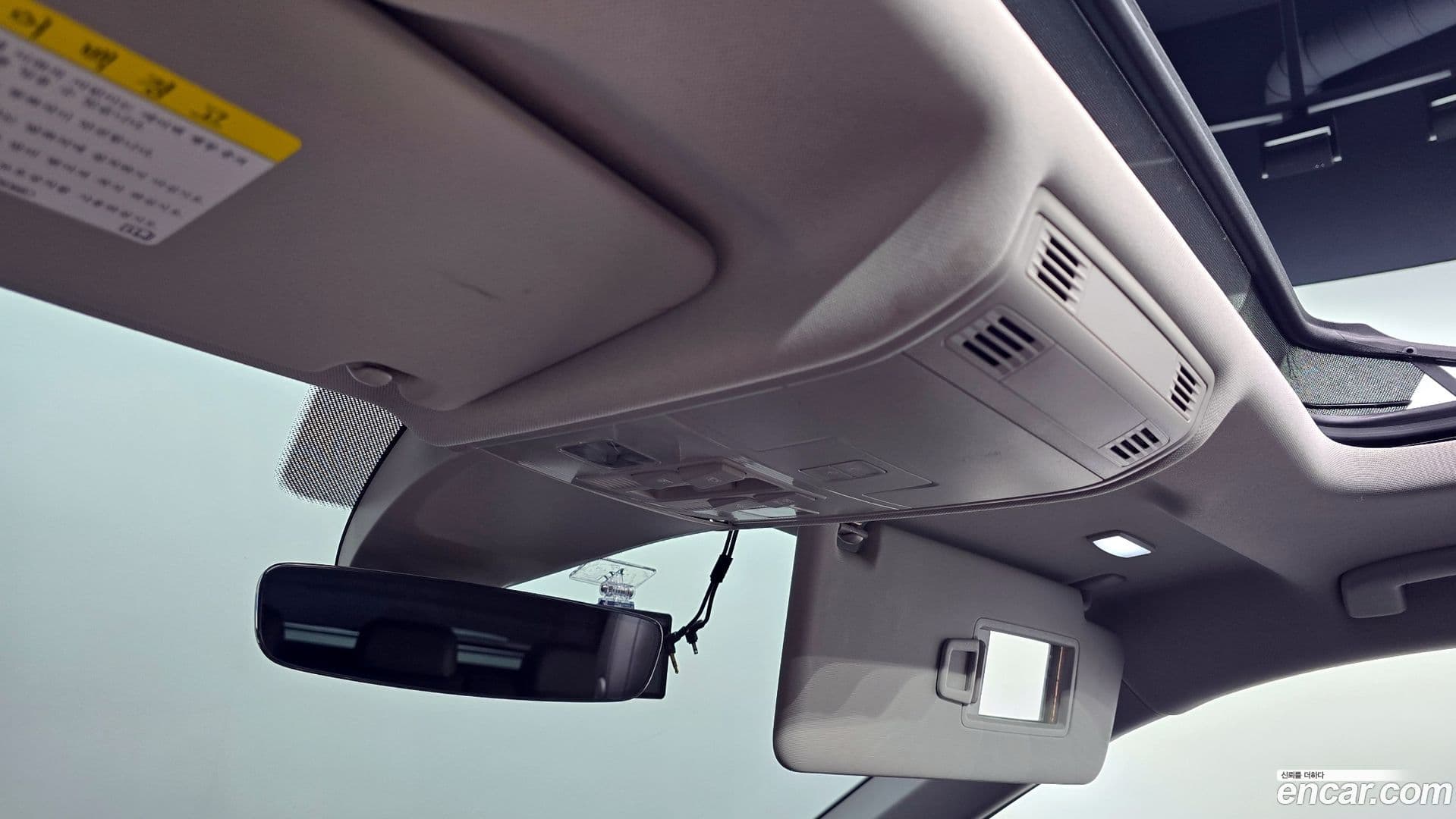 Main__Slider__Photo:Tiguan Volkswagen 2020.5-18