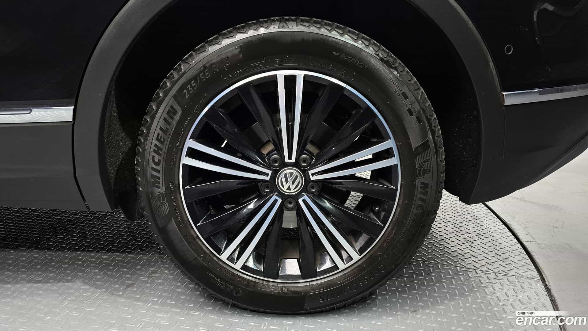 Tiguan Volkswagen 2020.5-OUTER-031