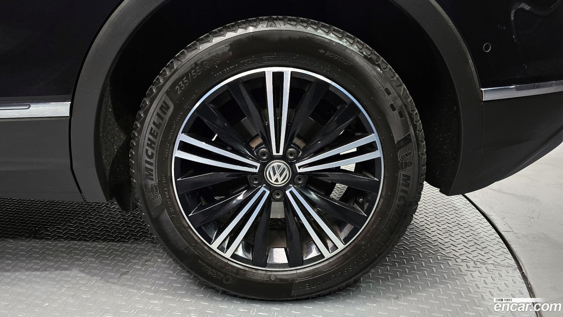 Main__Slider__Photo:Tiguan Volkswagen 2020.5-20