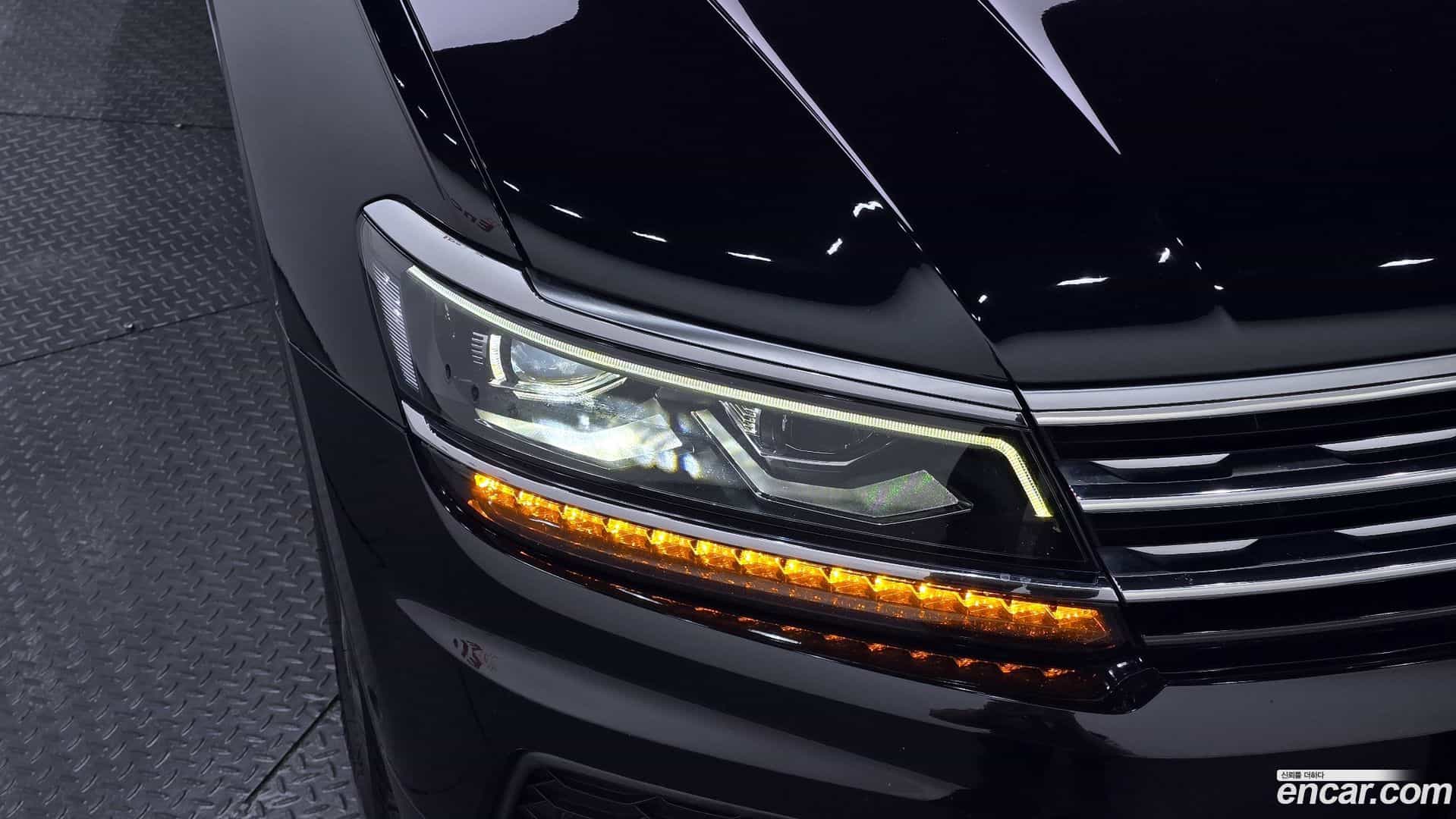 Tiguan Volkswagen 2020.5-OUTER-032