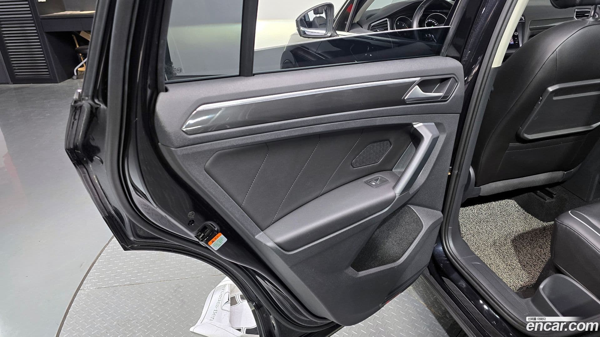 Main__Slider__Photo:Tiguan Volkswagen 2020.5-24