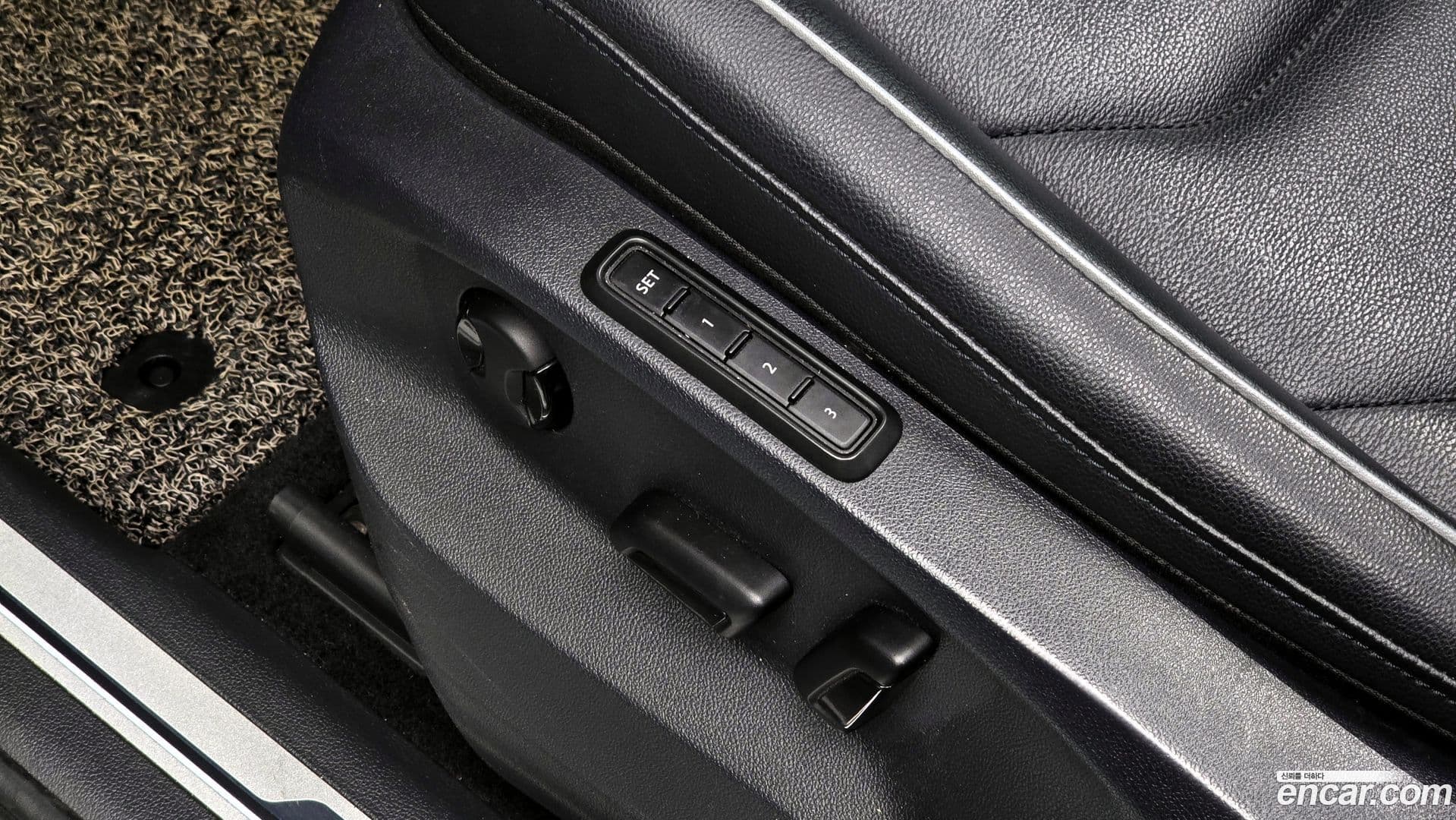 Main__Slider__Photo:Tiguan Volkswagen 2020.5-29