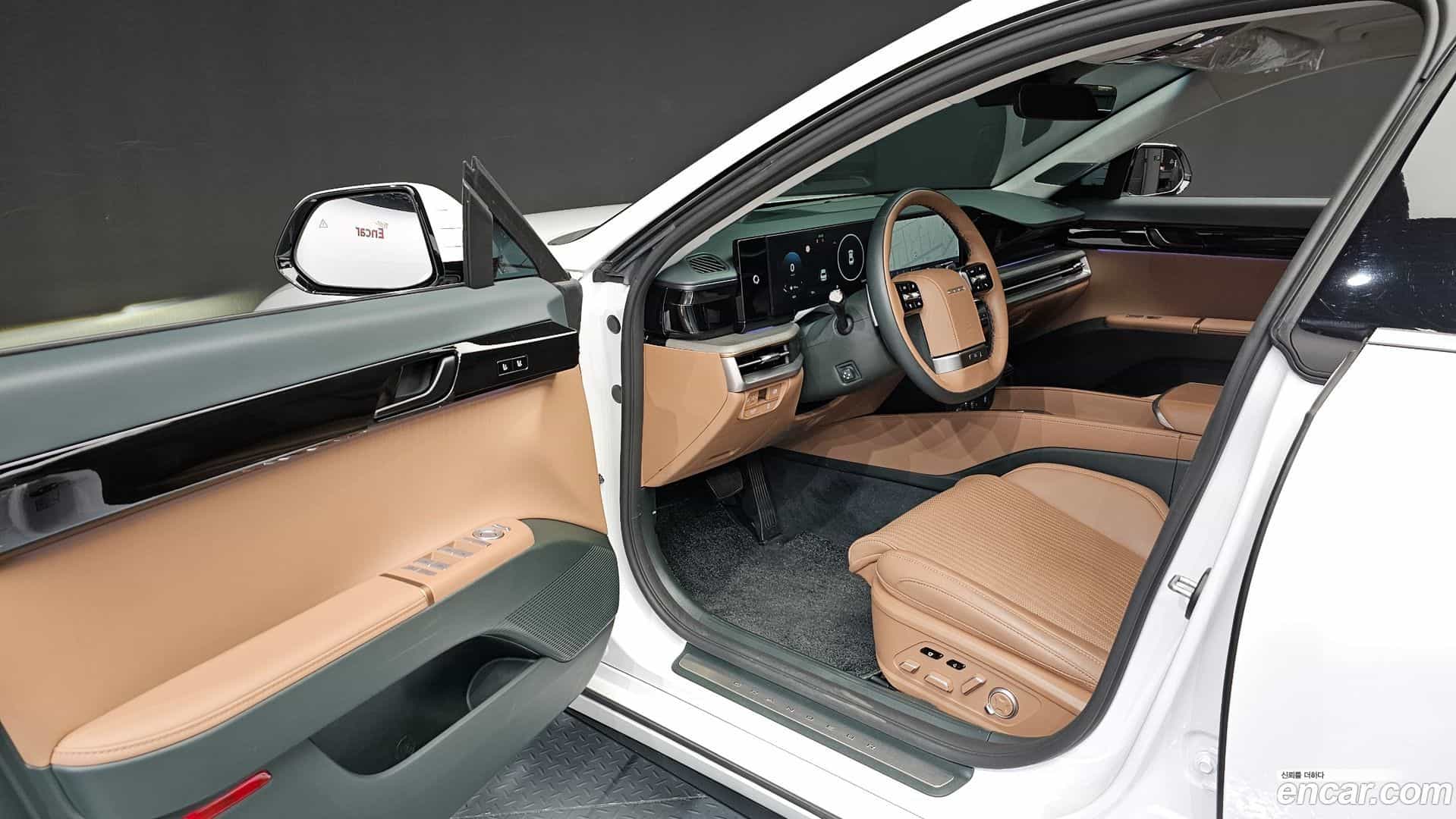 Grandeur Hyundai 2024.3-INNER-010