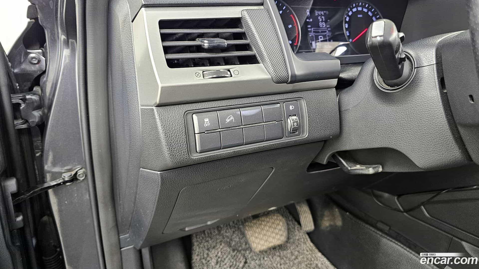Rexton KG Mobility 2018.4-OPTION-020