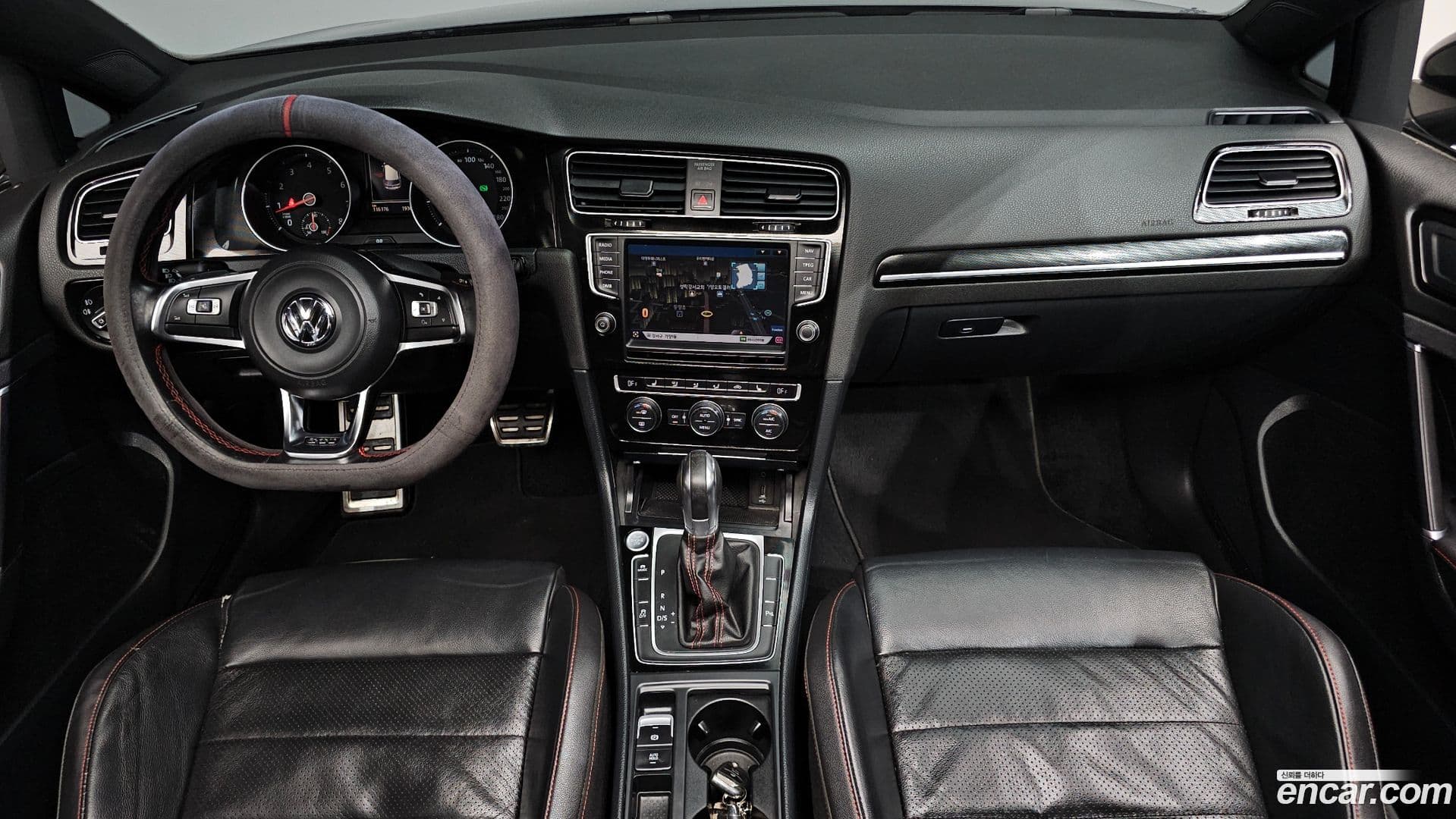 Main__Slider__Photo:Golf Volkswagen 2016.6-6