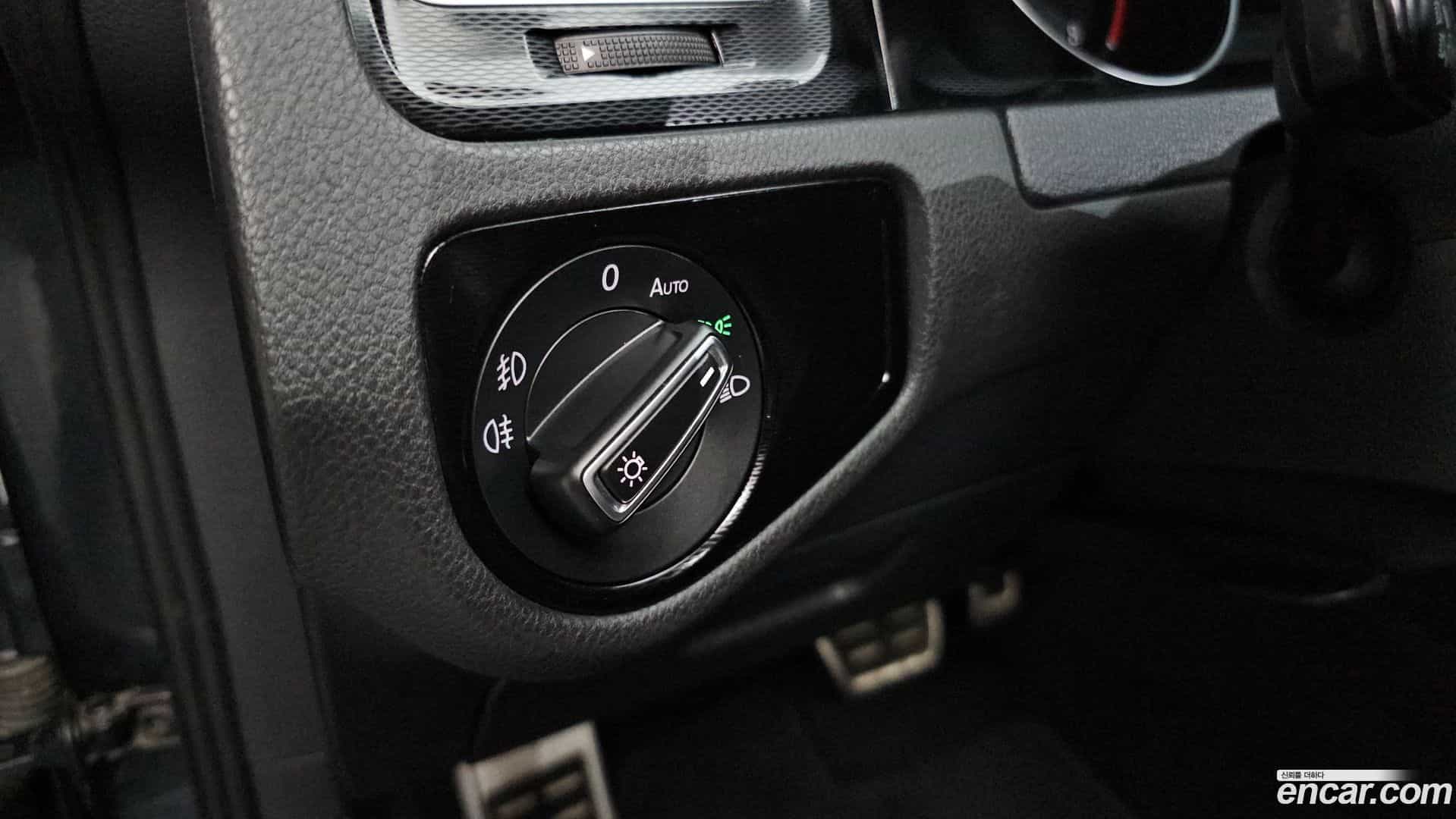 Golf Volkswagen 2016.6-OPTION-040