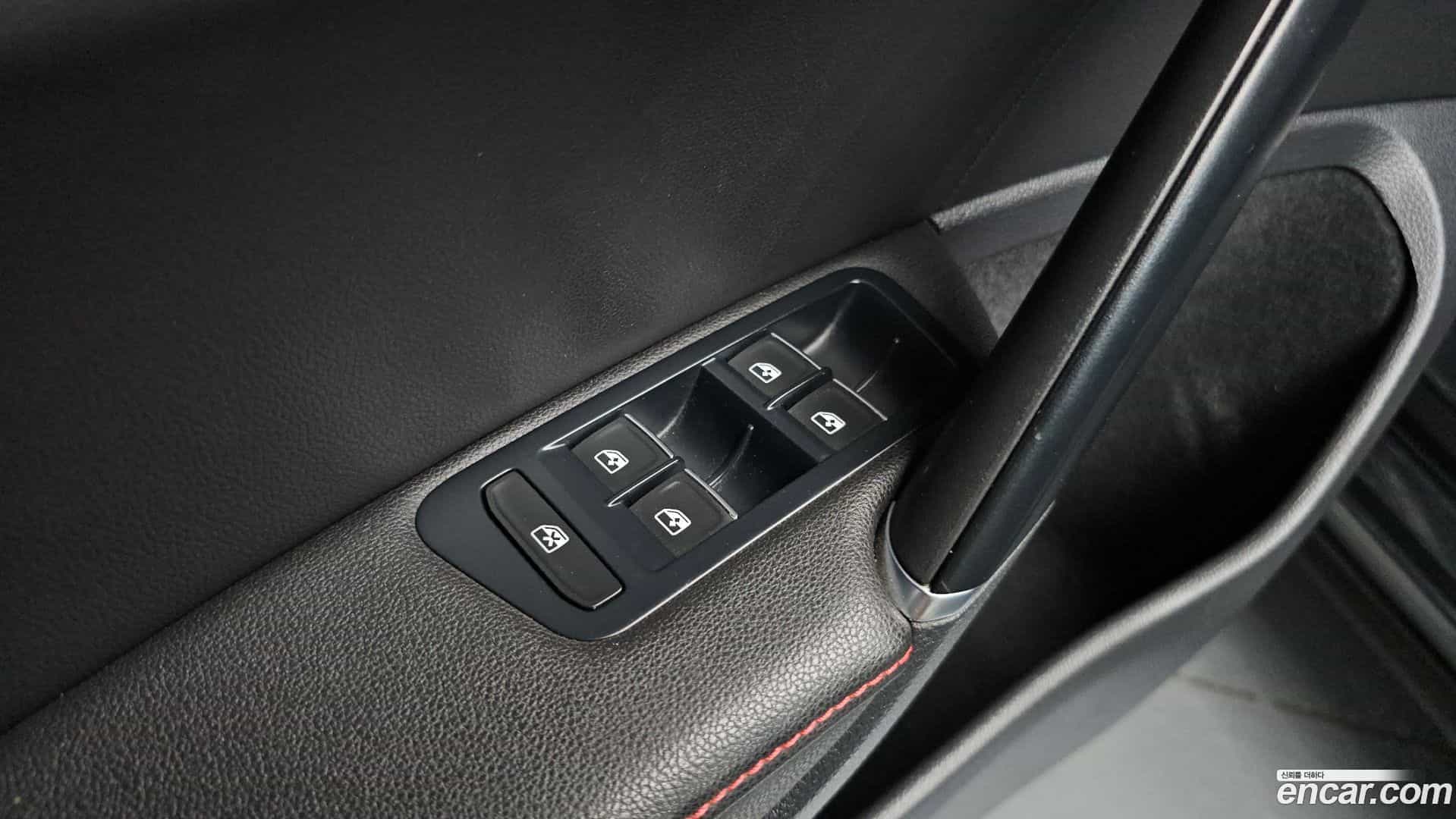 Golf Volkswagen 2016.6-OPTION-041