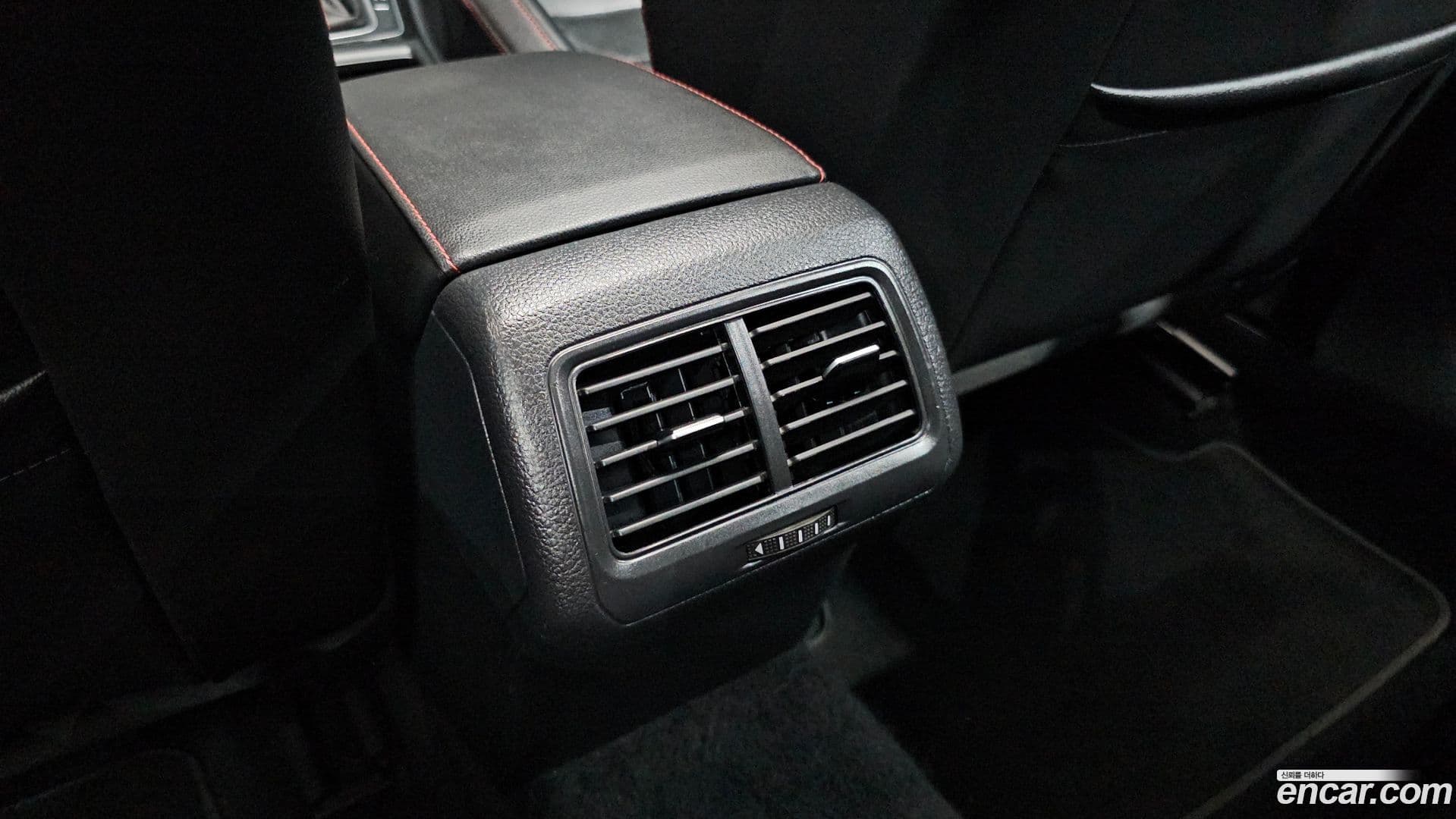 Main__Slider__Photo:Golf Volkswagen 2016.6-30