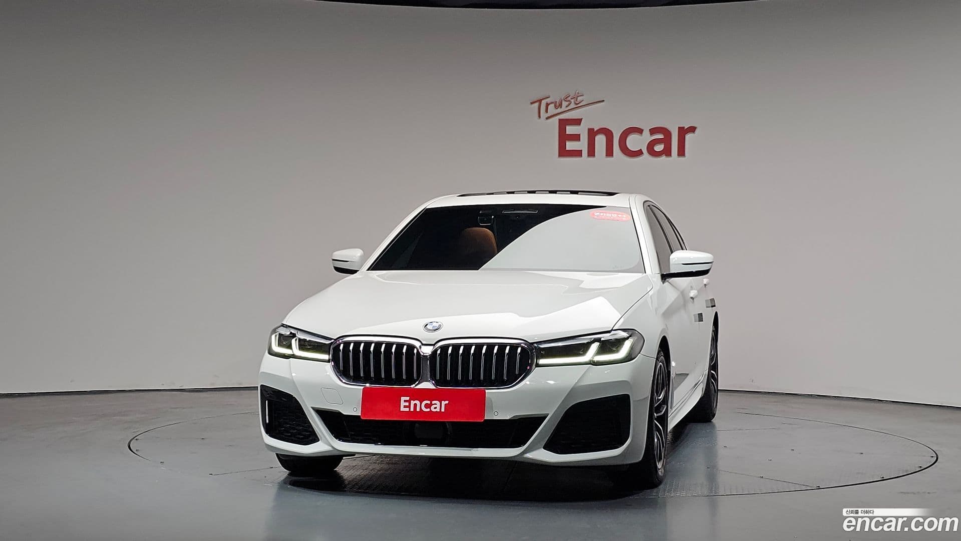 Main__Slider__Photo:5-Series BMW 2022.3-2