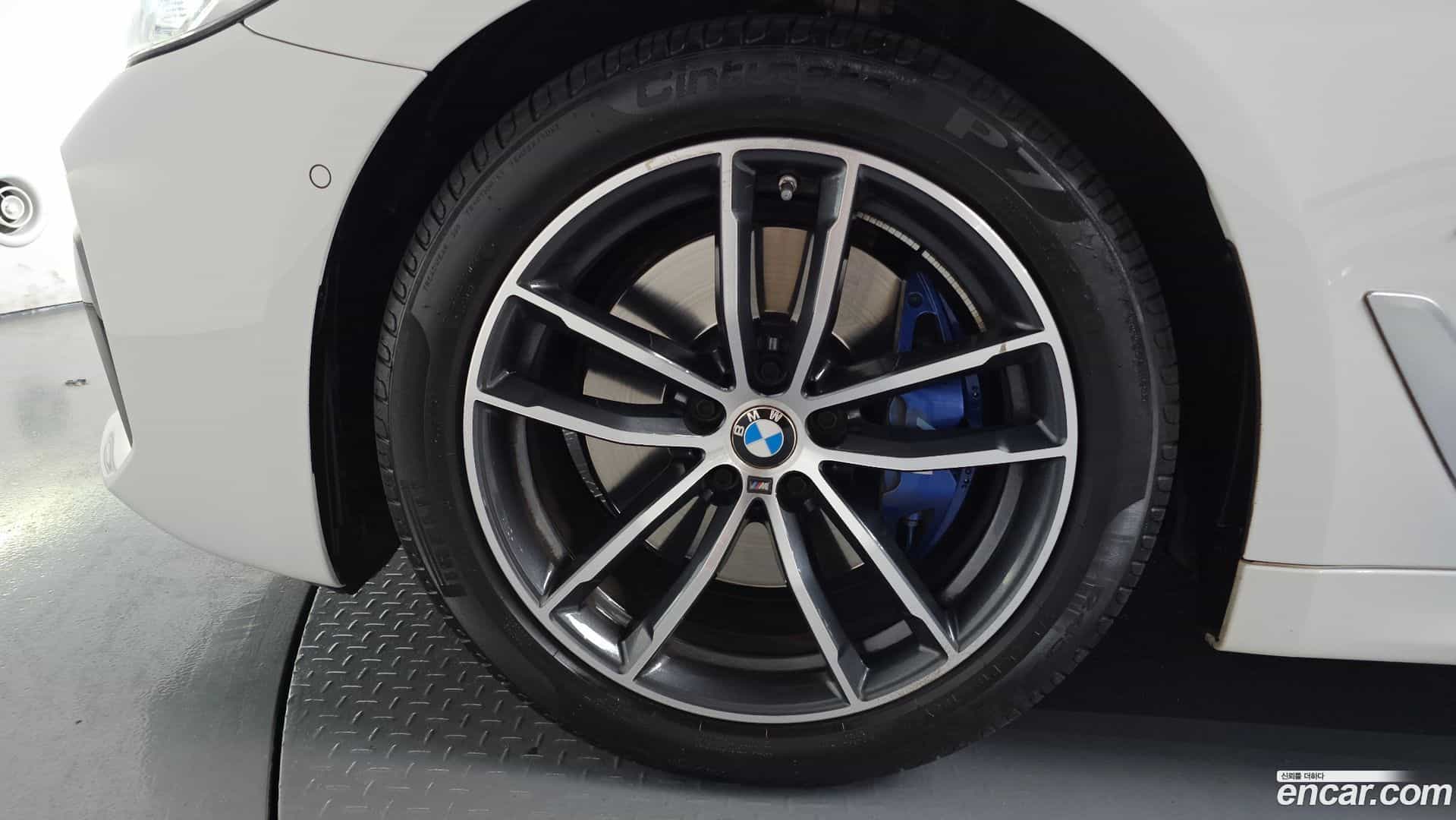 5-Series BMW 2022.3-OUTER-005