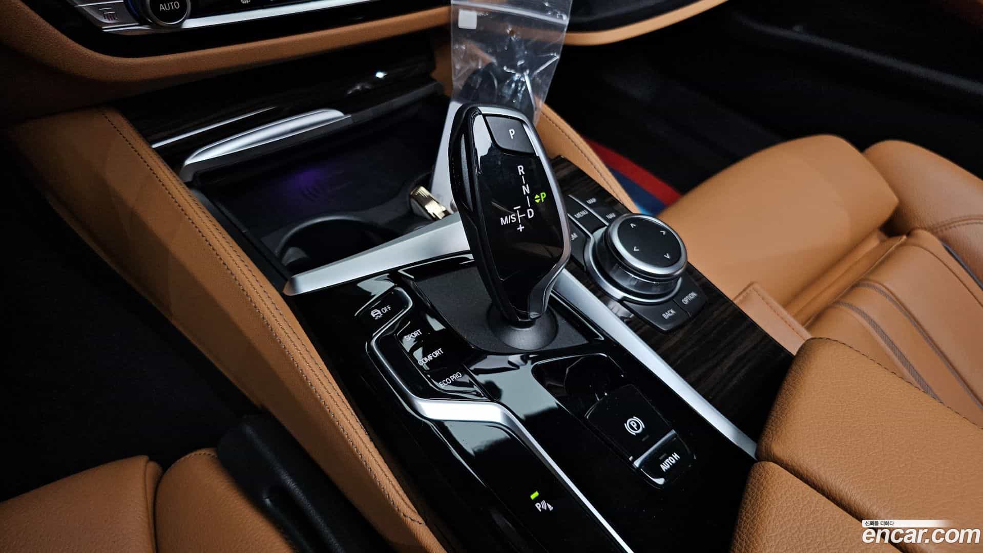 5-Series BMW 2022.3-INNER-009