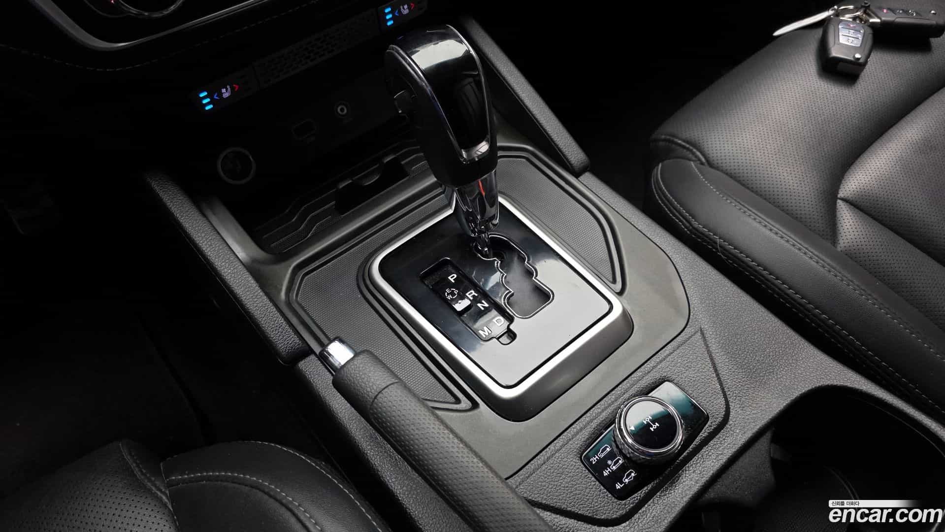 Rexton KG Mobility 2018.8-INNER-009