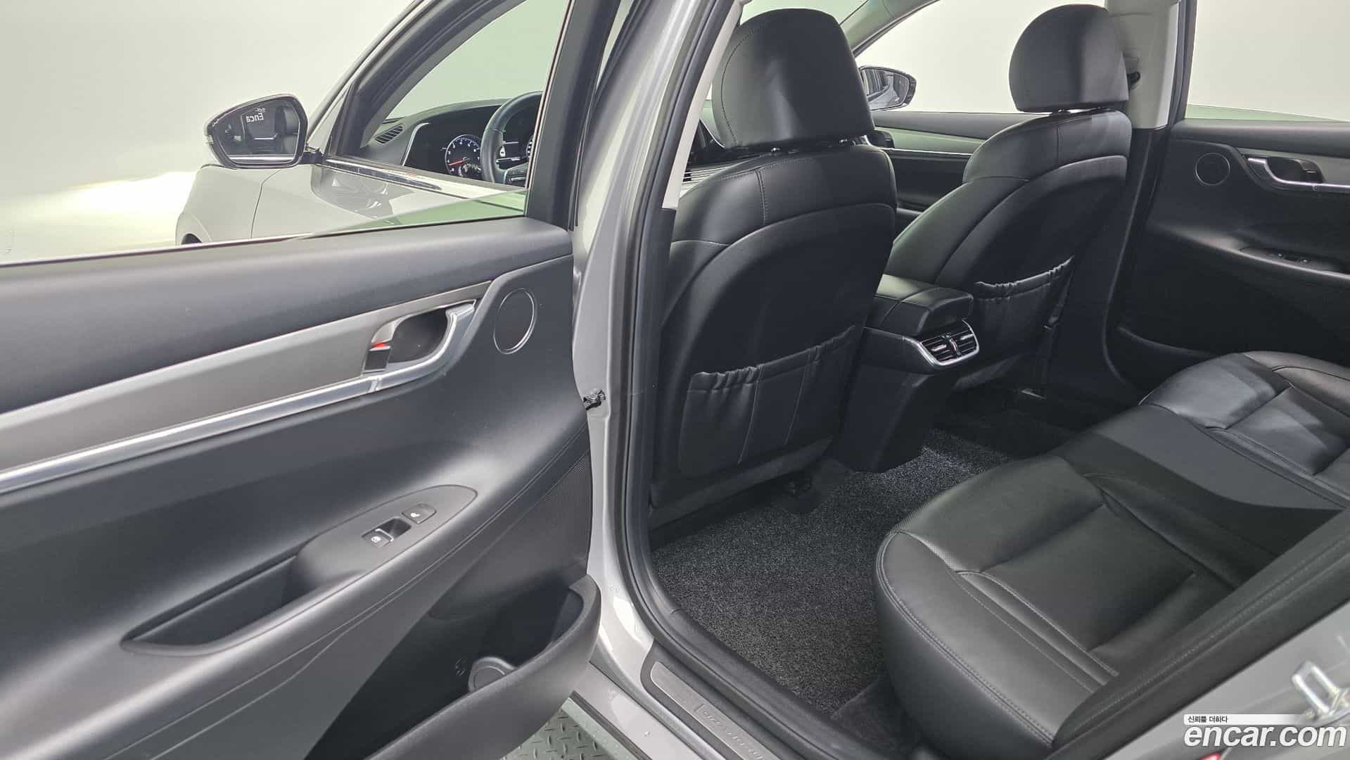 Grandeur Hyundai 2019.11-OPTION-041