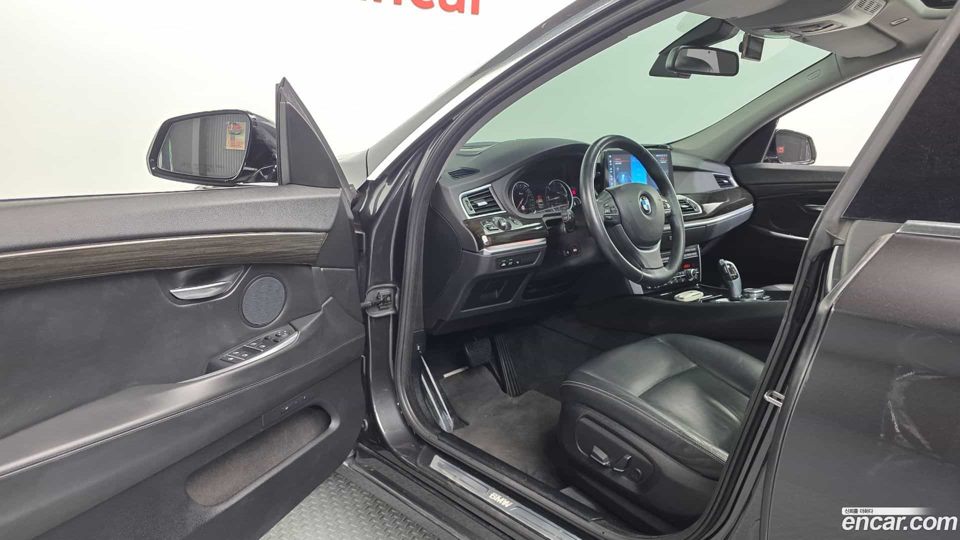 Gran Turismo BMW 2016.5-INNER-010