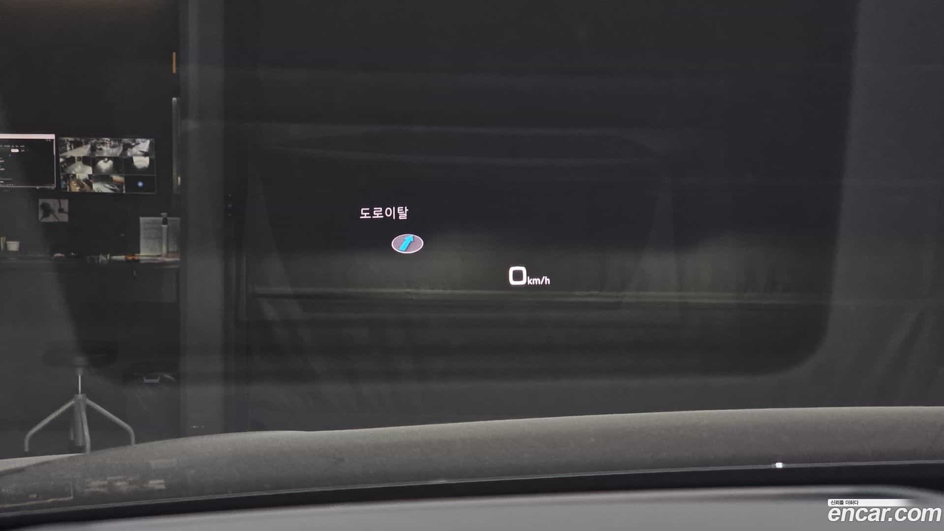Q8 Audi 2023.11-OPTION-042