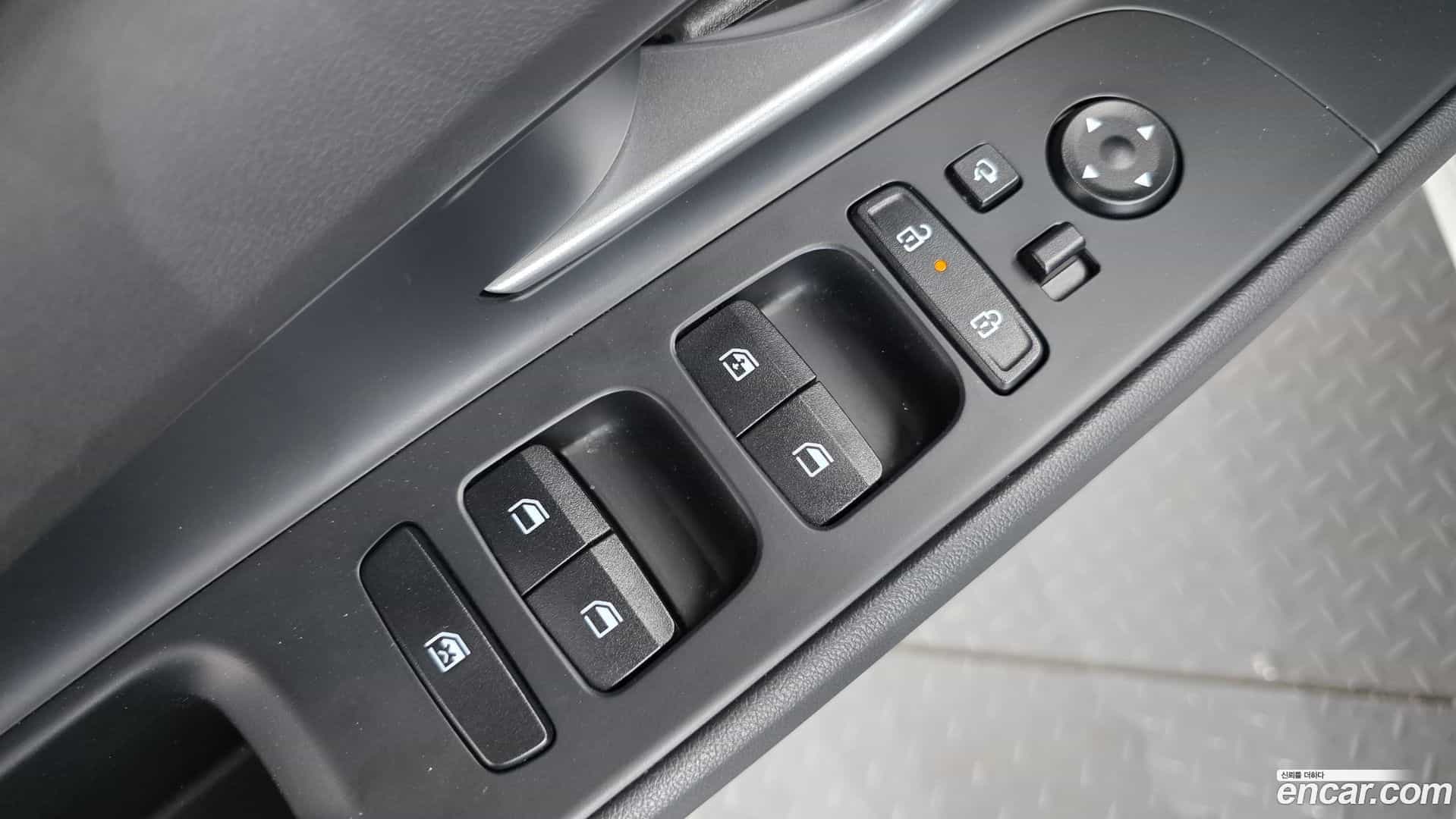 AVANTE Hyundai 2025.7-OPTION-016