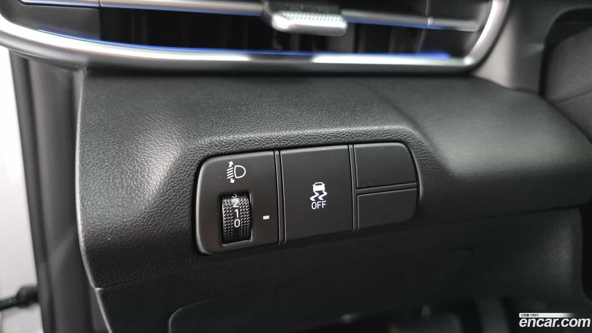 AVANTE Hyundai 2025.7-OPTION-017