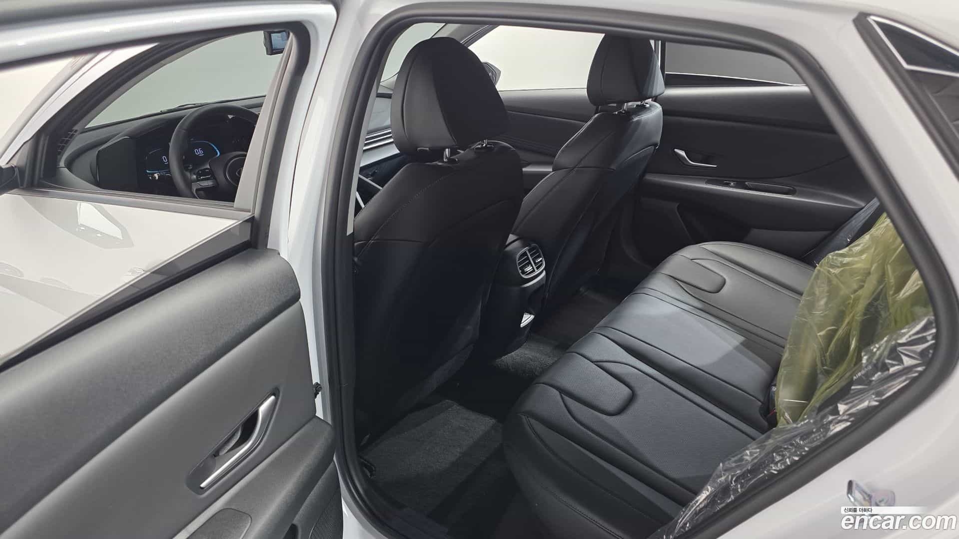 AVANTE Hyundai 2025.7-OPTION-022