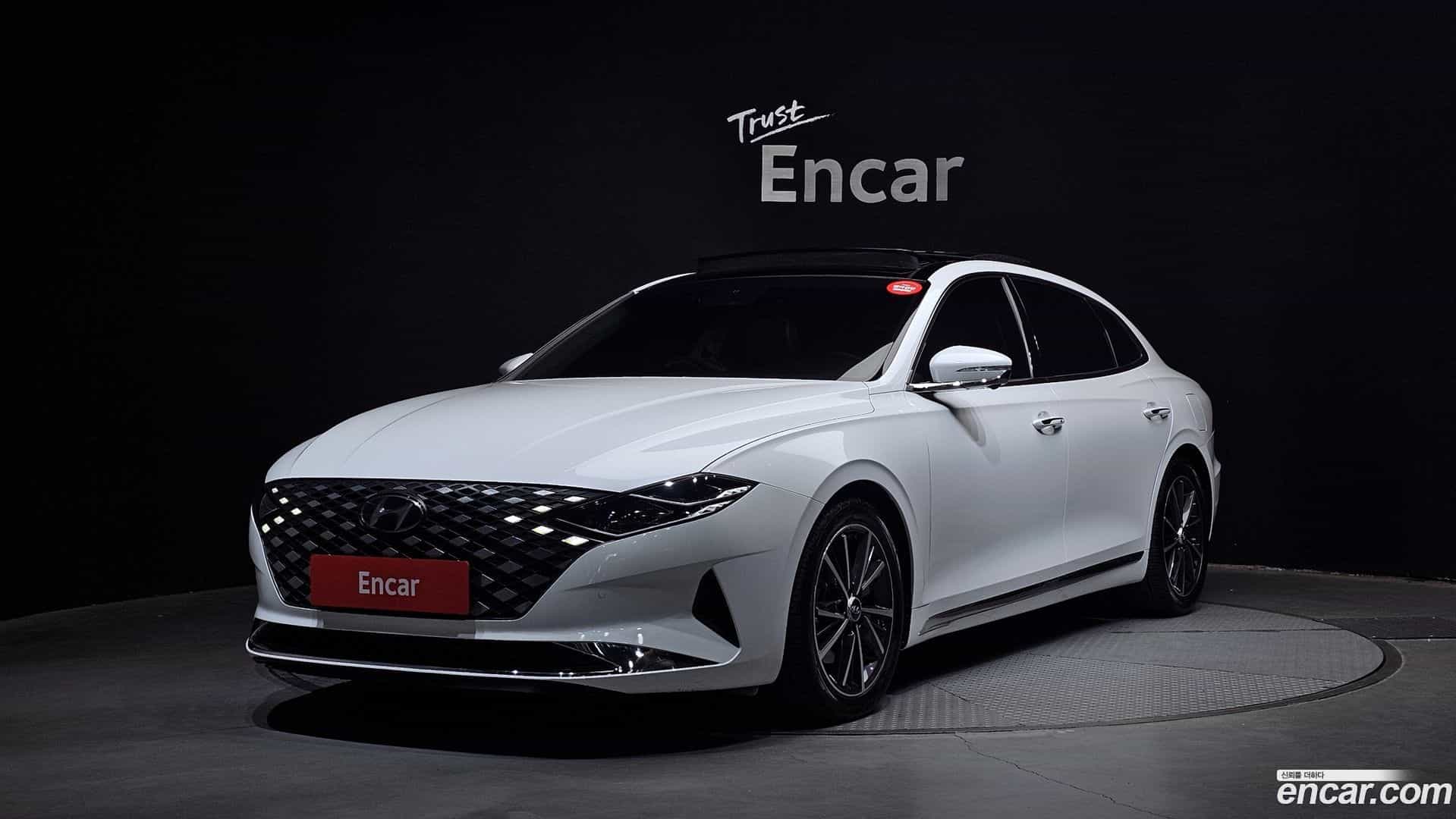 Grandeur Hyundai 2022.6-OUTER-001