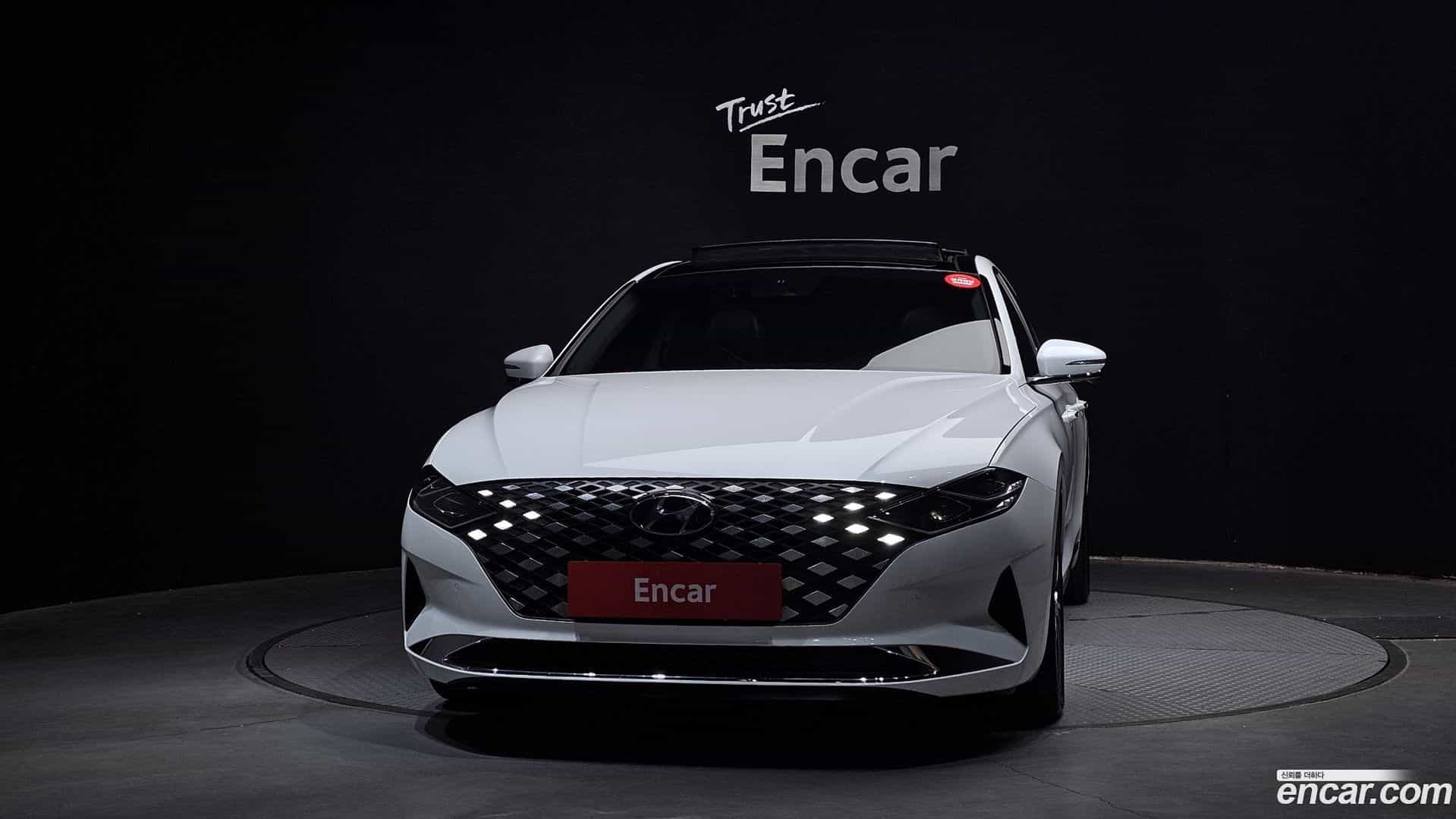 Grandeur Hyundai 2022.6-OUTER-003