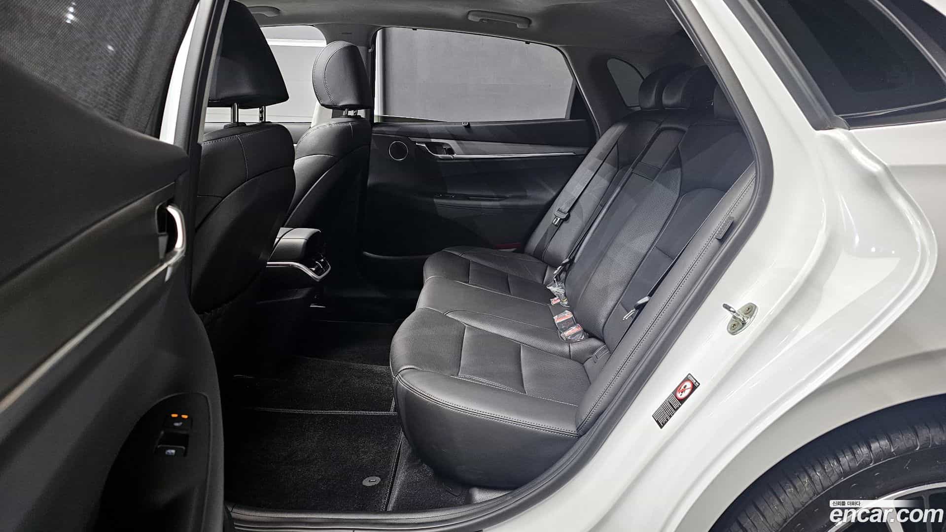 Grandeur Hyundai 2022.6-OPTION-016