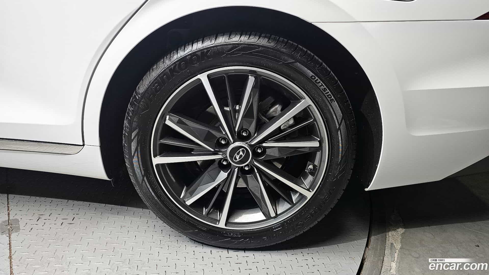 Grandeur Hyundai 2022.6-OUTER-031