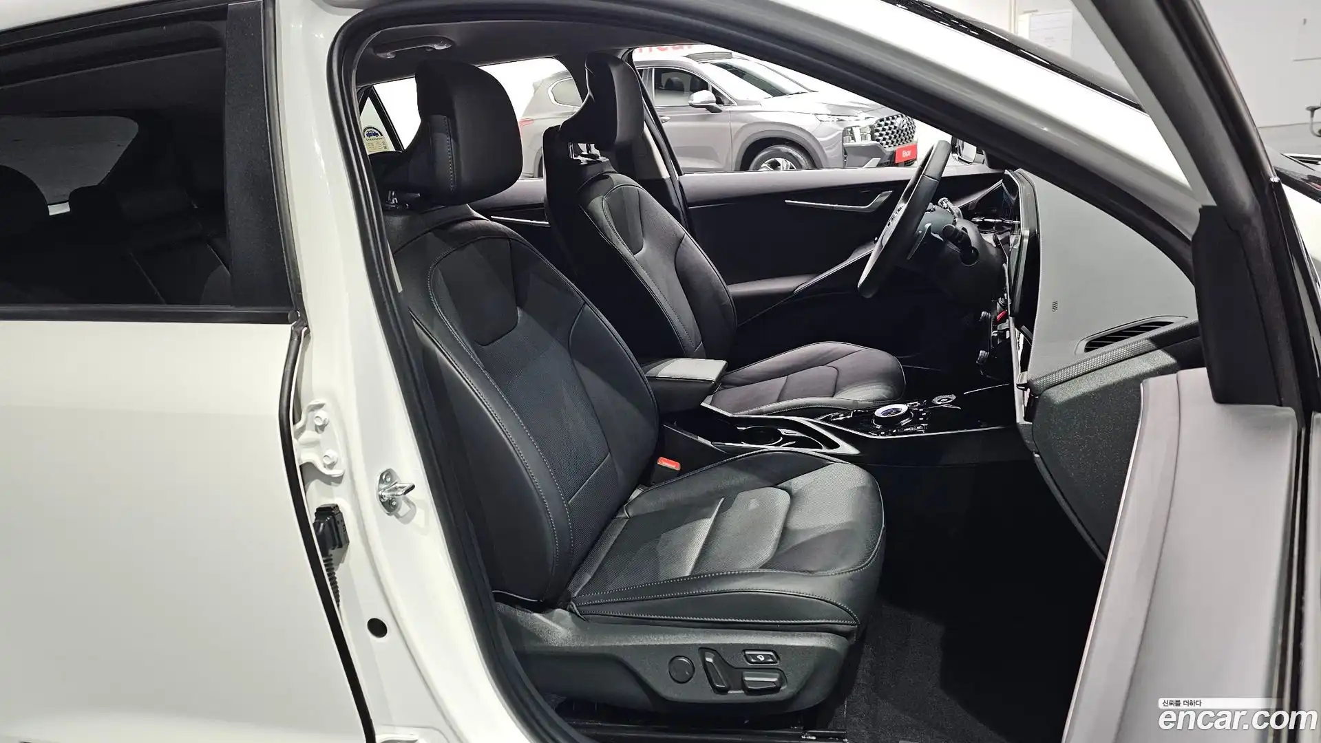 Niro Kia 2024.2-INNER-010