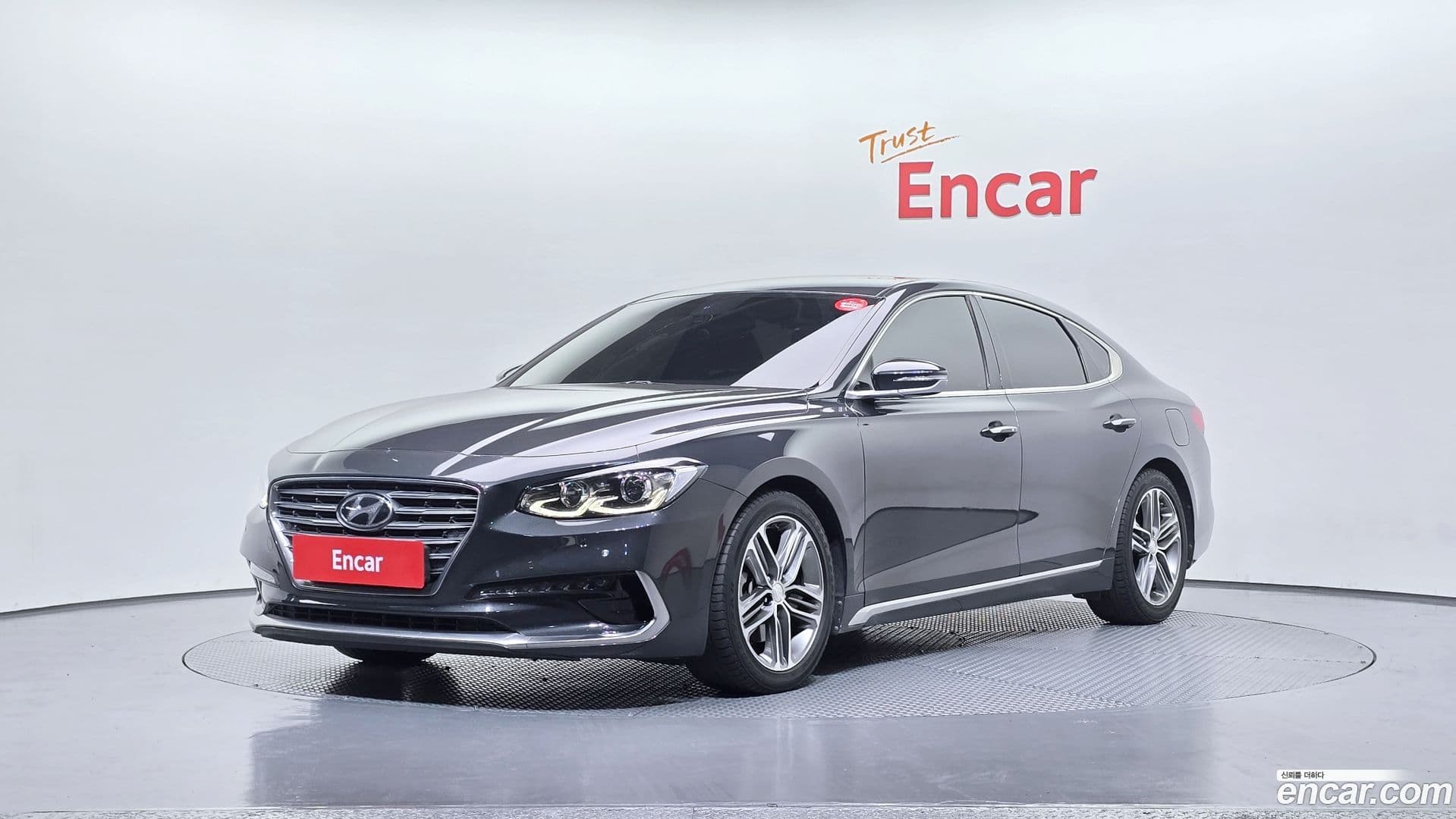 Main__Slider__Photo:Grandeur Hyundai 2016.10-0