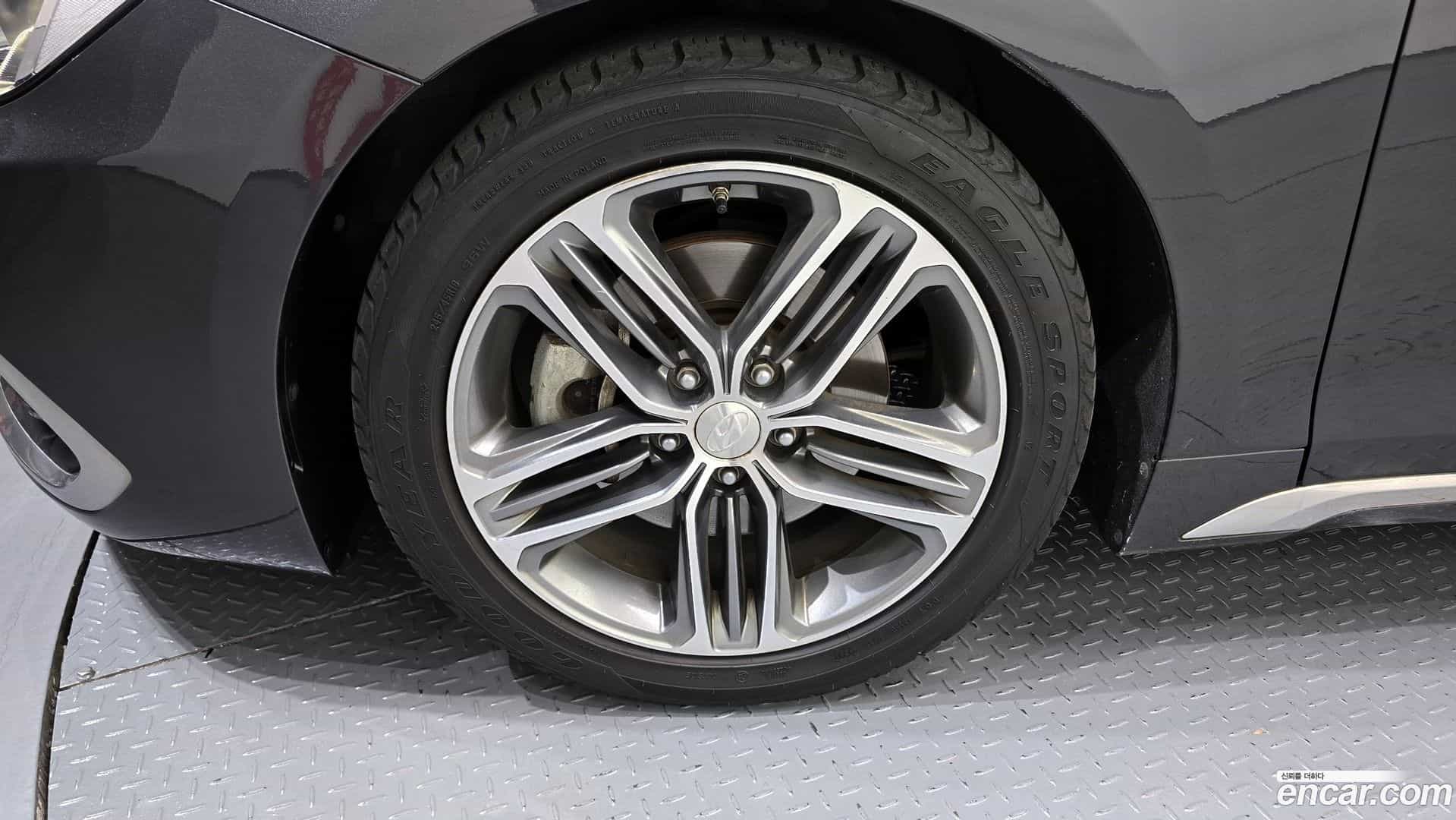 Grandeur Hyundai 2016.10-OUTER-005