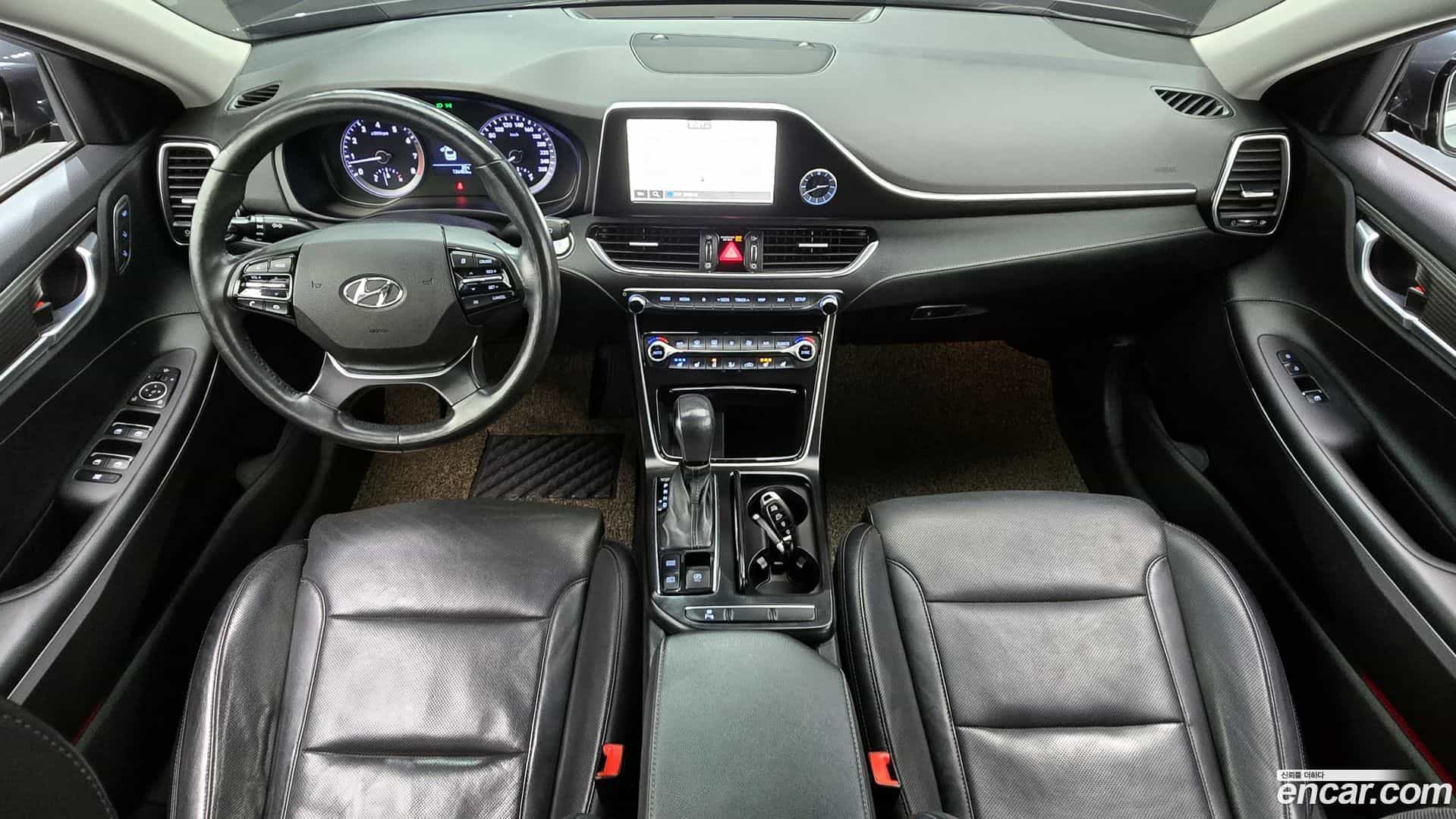 Grandeur Hyundai 2016.10-INNER-007