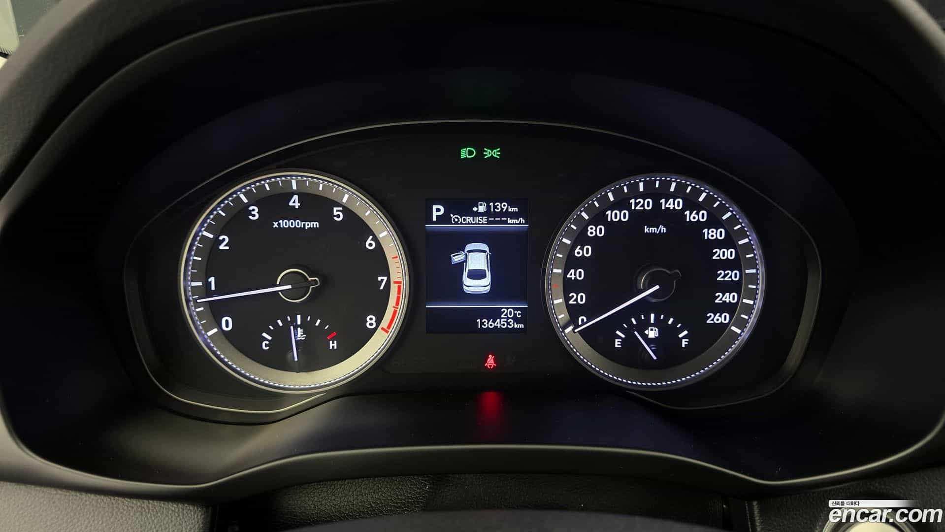 Grandeur Hyundai 2016.10-INNER-008