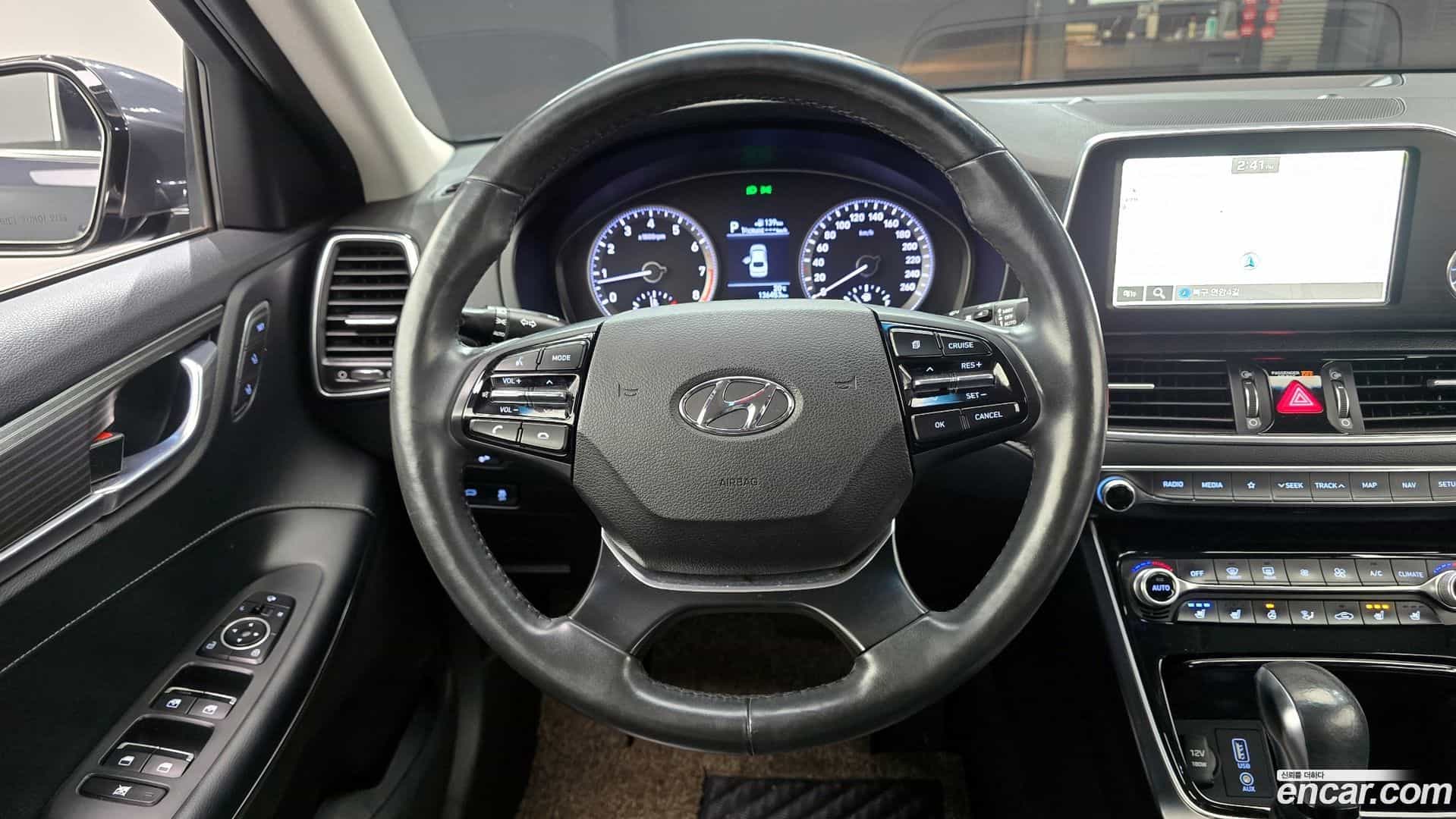 Grandeur Hyundai 2016.10-OPTION-017