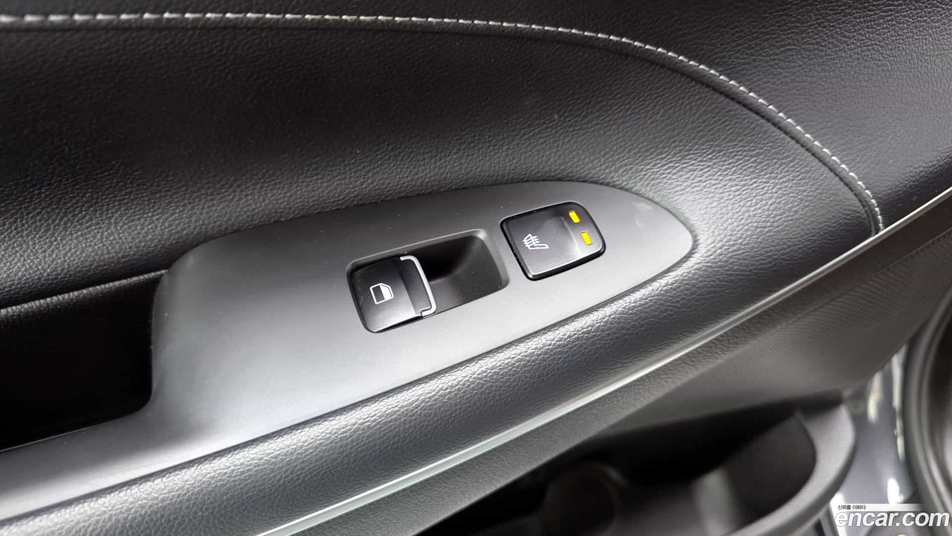 Grandeur Hyundai 2016.10-OPTION-023