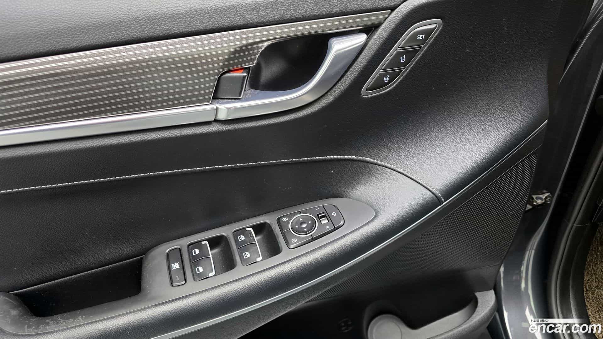 Grandeur Hyundai 2016.10-OPTION-042