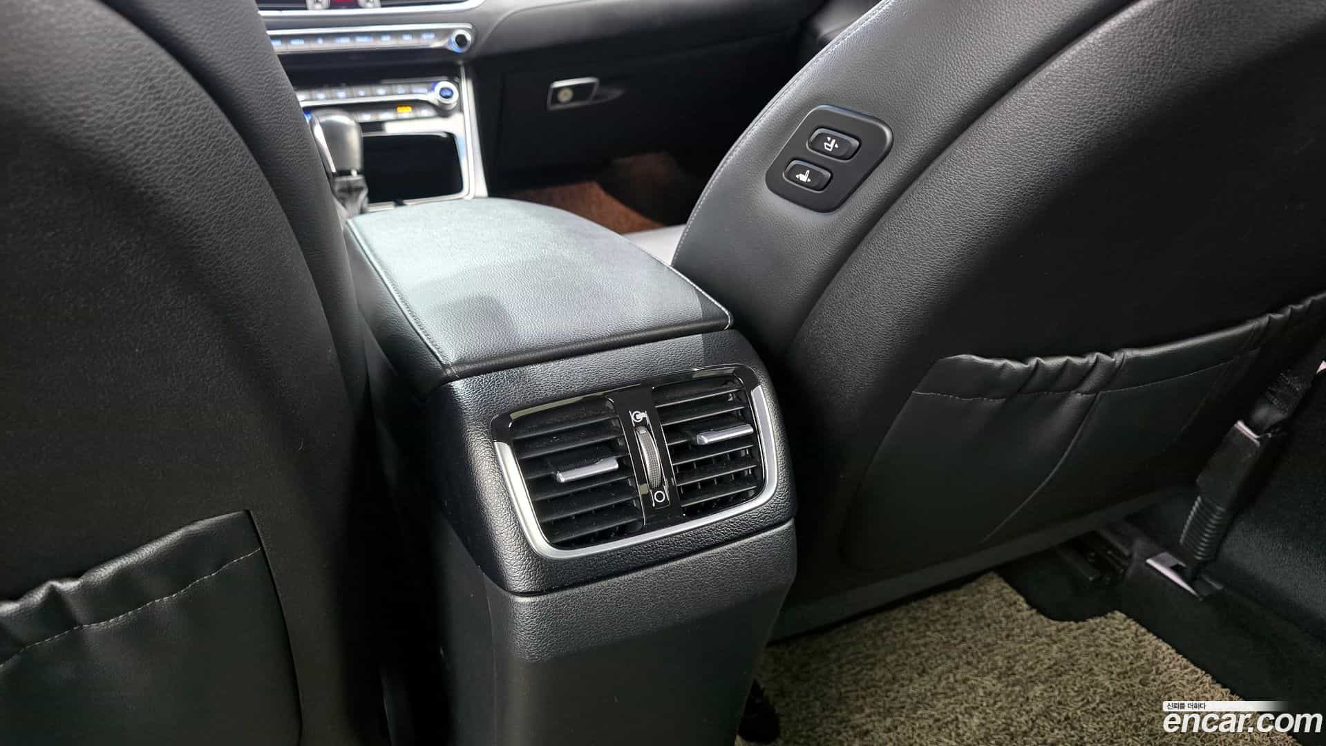 Grandeur Hyundai 2016.10-OPTION-044