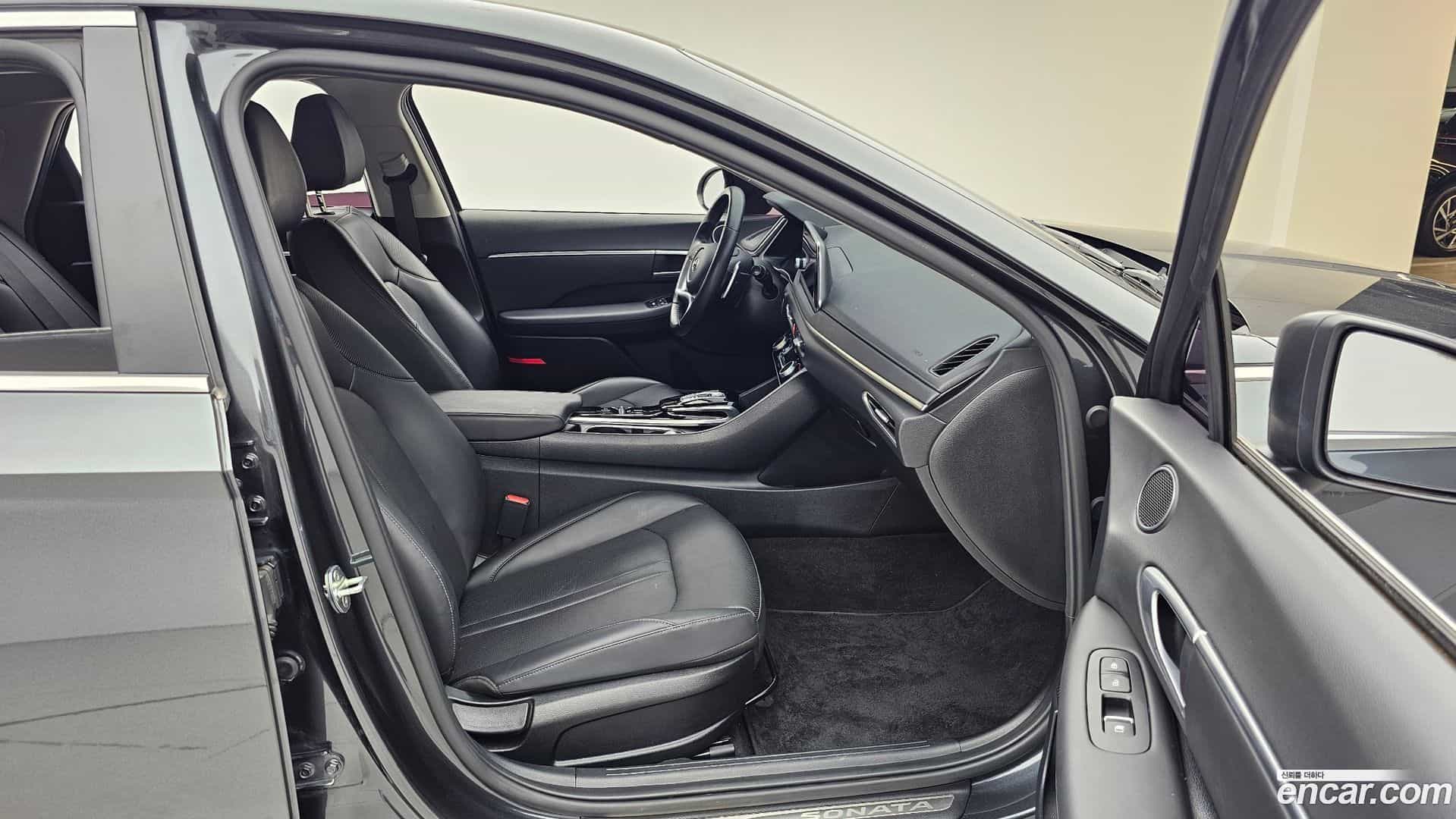 Sonata Hyundai 2021.2-OPTION-015