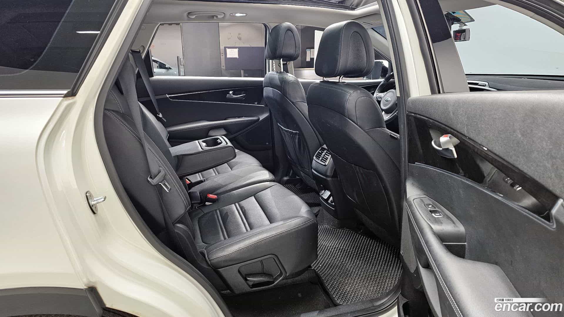 Sorento Kia 2016.0-OPTION-015