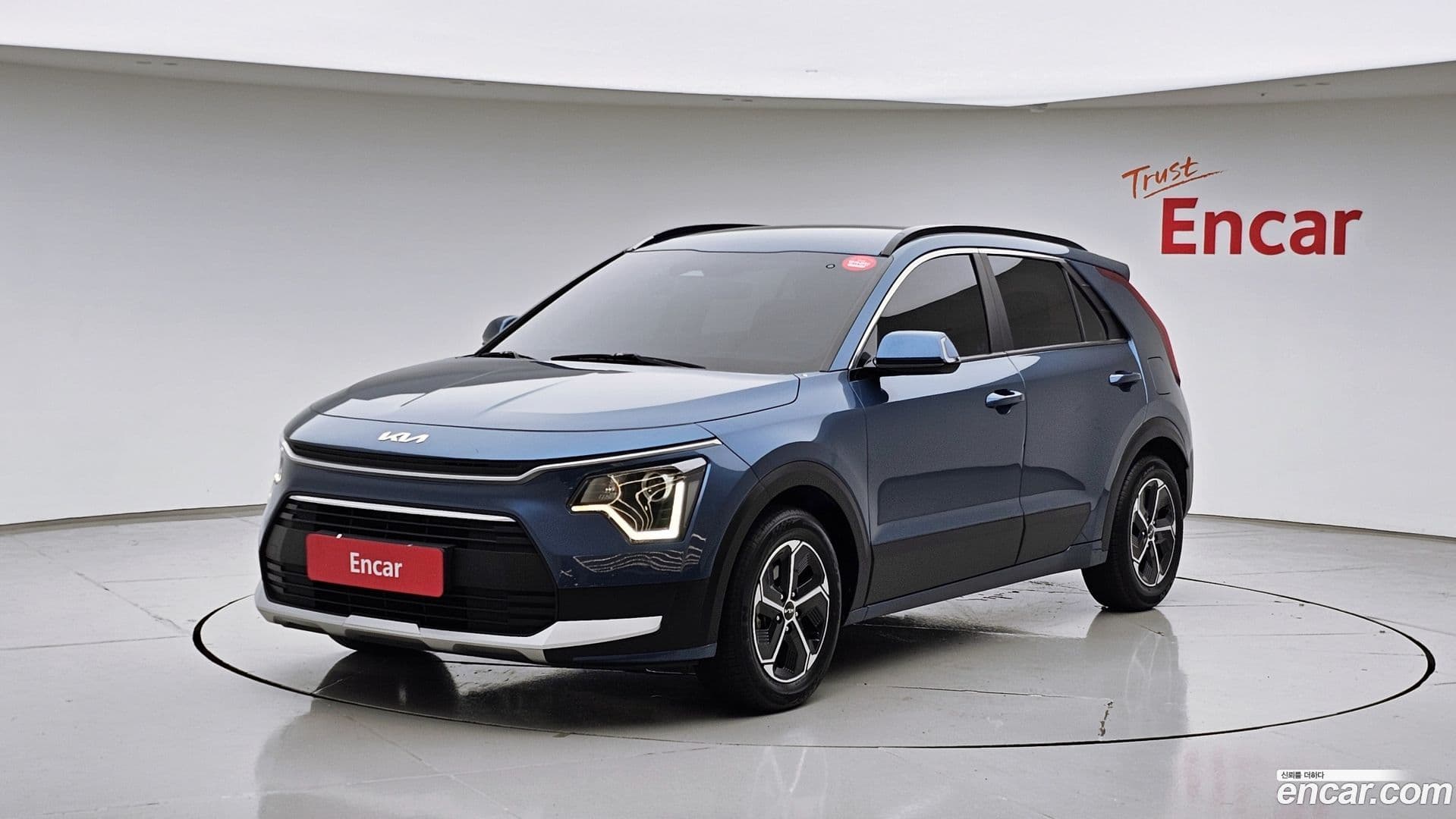 Main__Slider__Photo:Niro Kia 2022.3-0