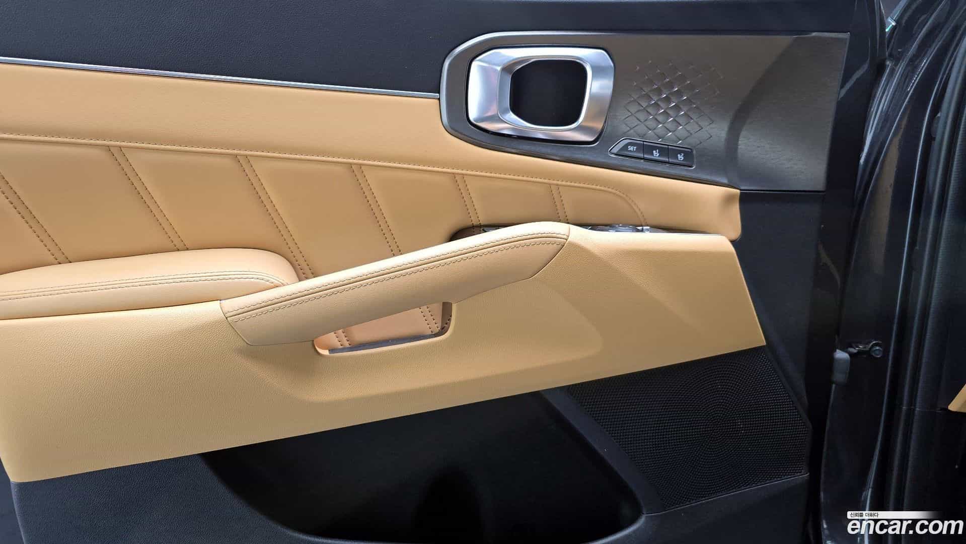 Sorento Kia 2022.6-INNER-034