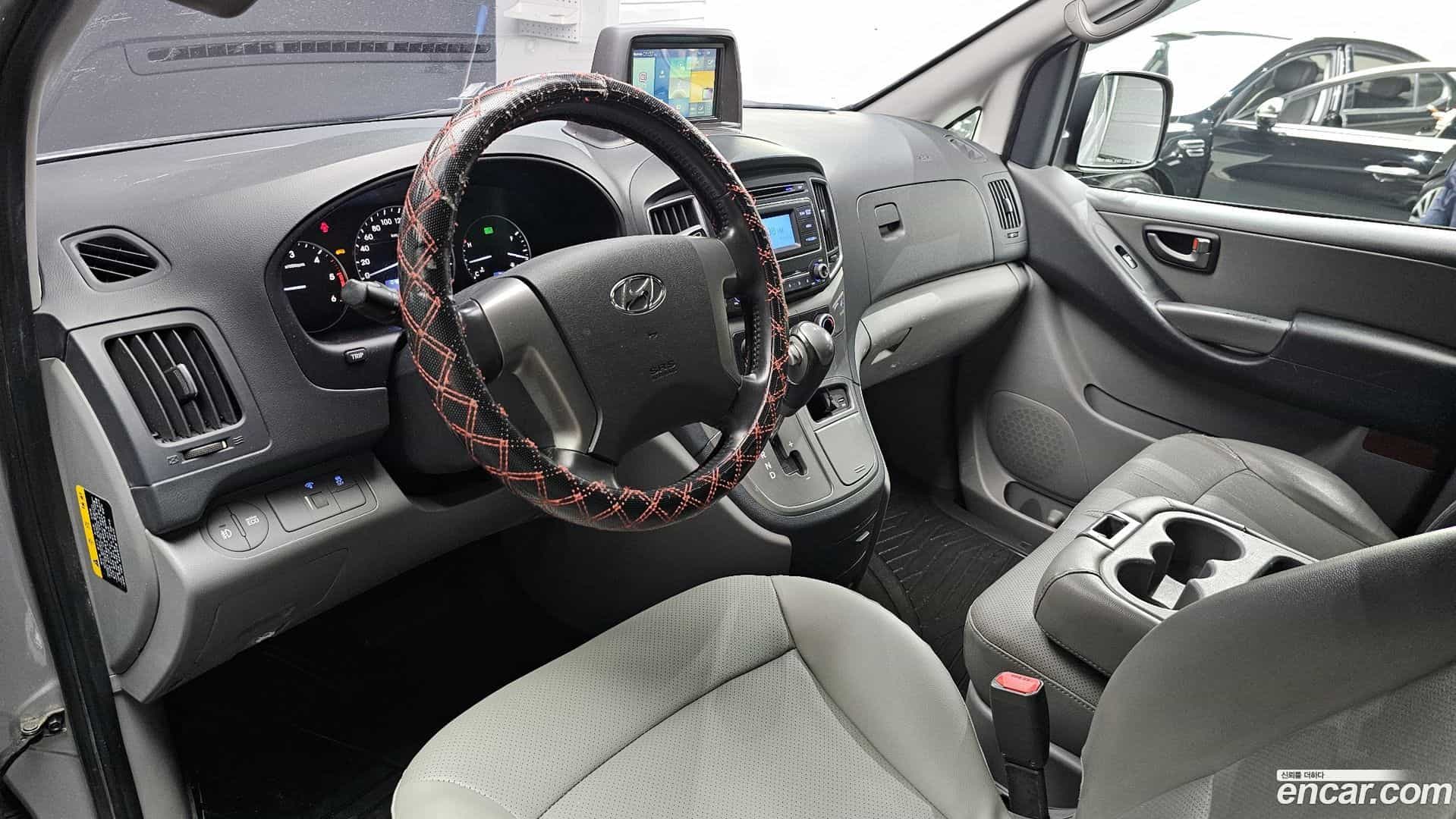 Starex Hyundai 2018.4-INNER-007
