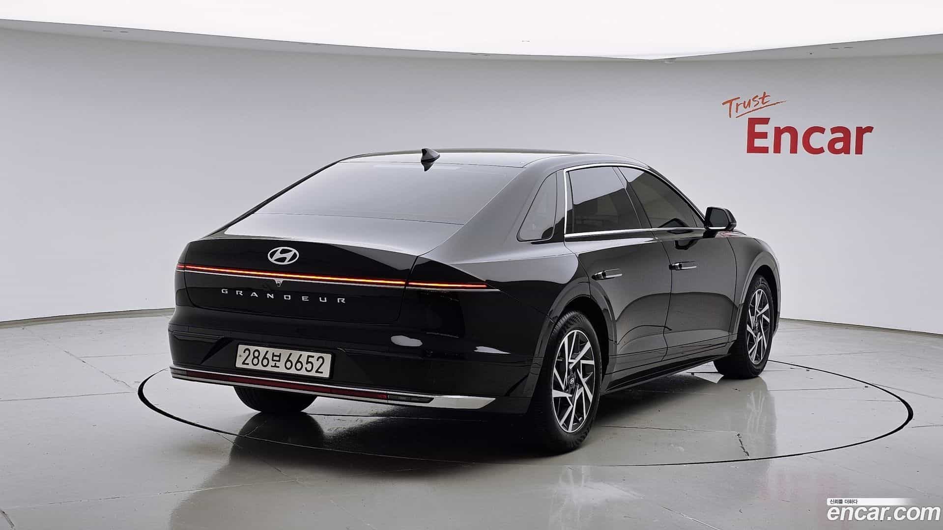 Grandeur Hyundai 2024.3-OUTER-002