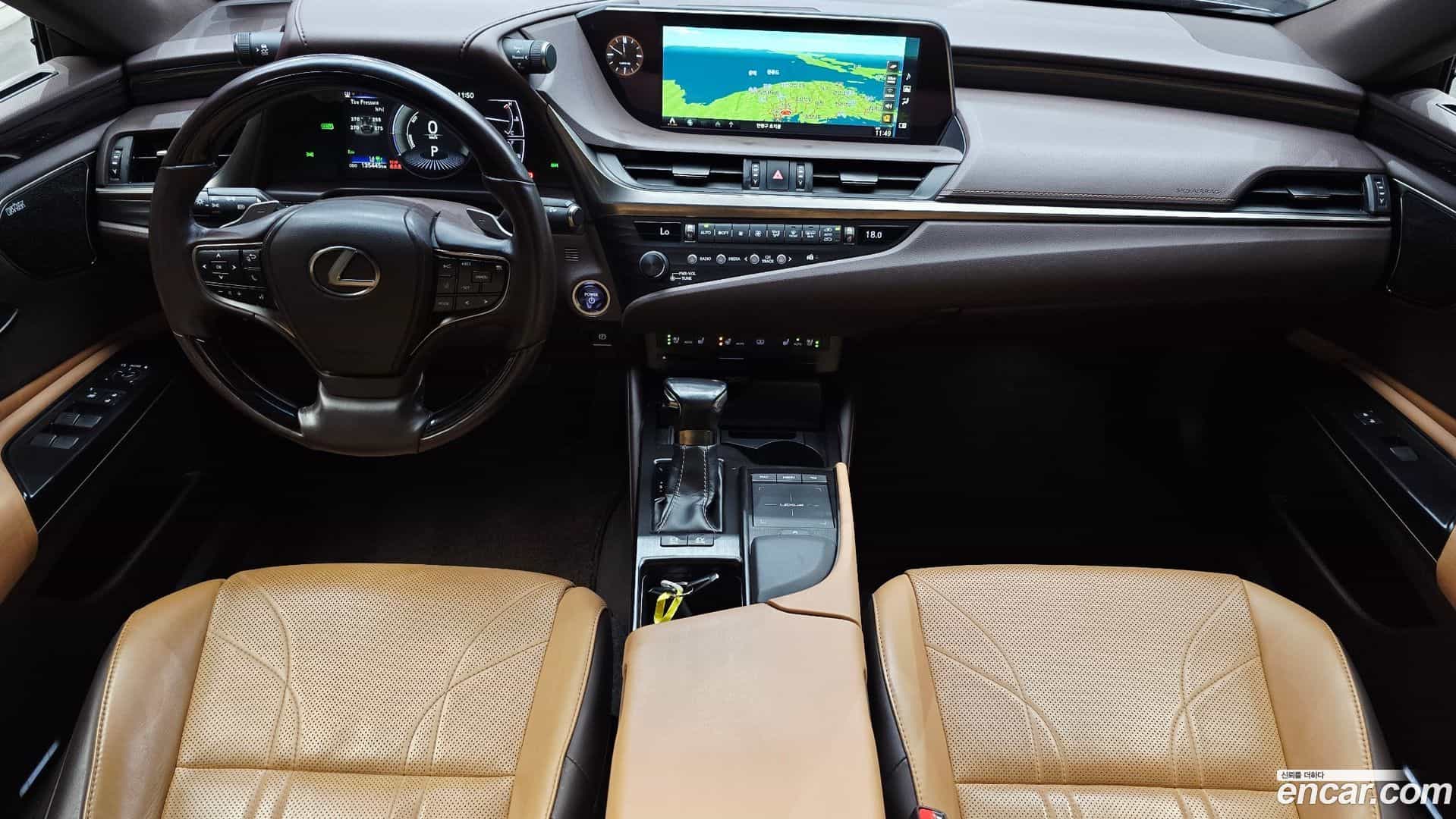 ES Lexus 2019.4-INNER-007