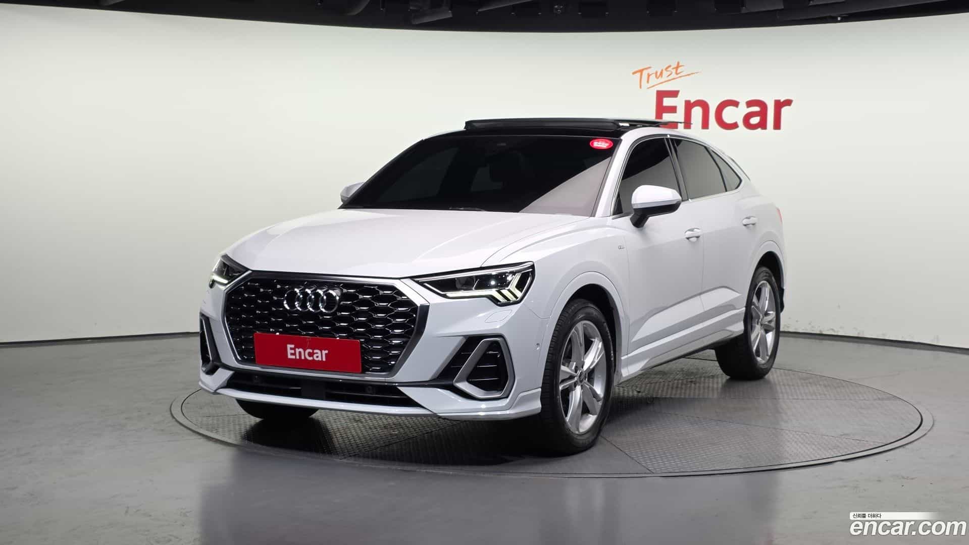 Q3 Audi 2022.4-OUTER-001