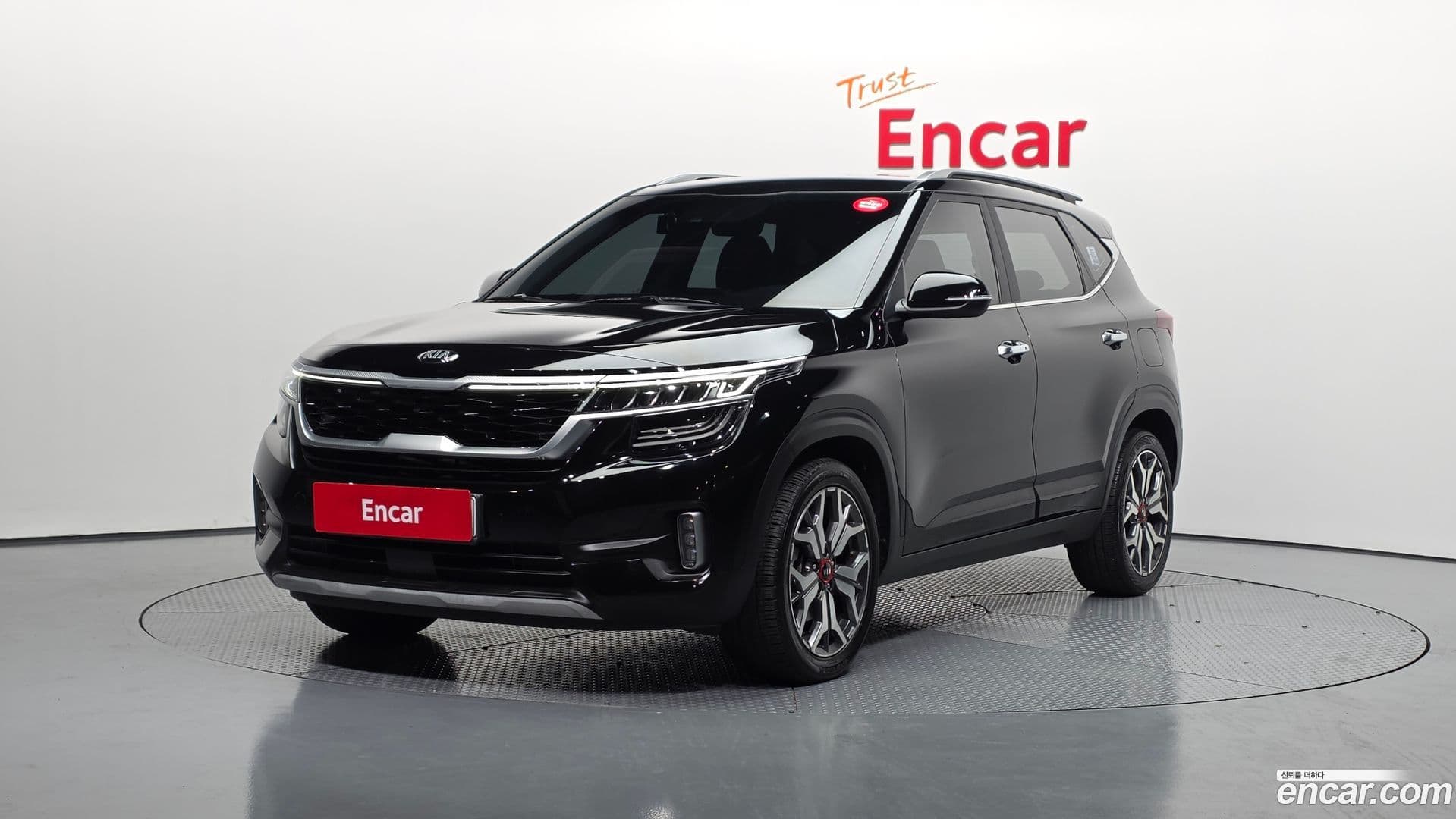 Main__Slider__Photo:Seltos Kia 2021.4-0