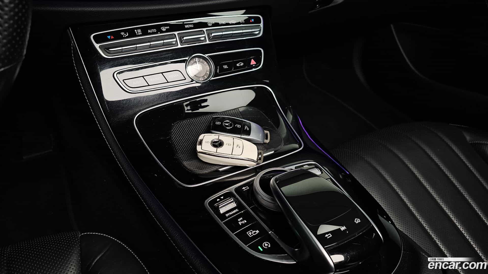 E-Class Mercedes-Benz 2016.8-OPTION-021