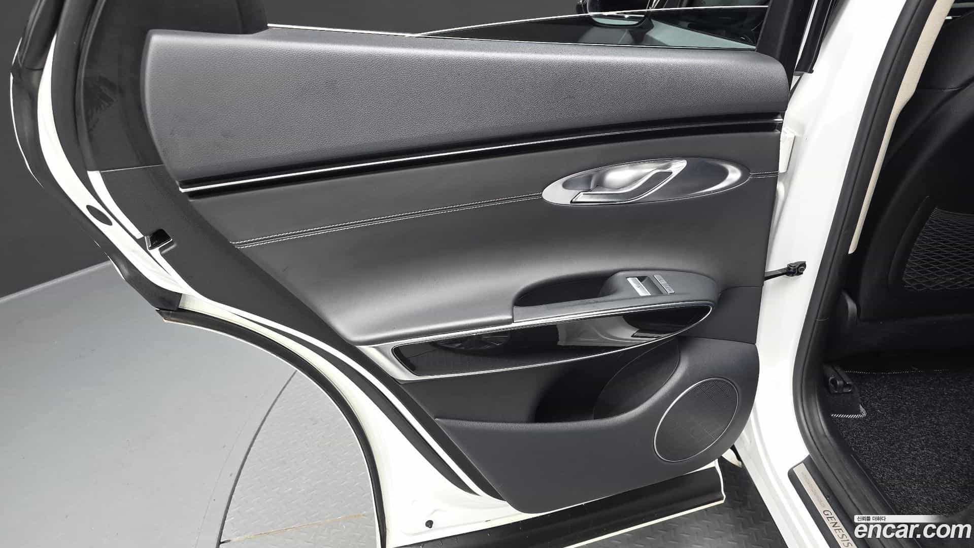 GV70 Genesis 2022.0-INNER-035