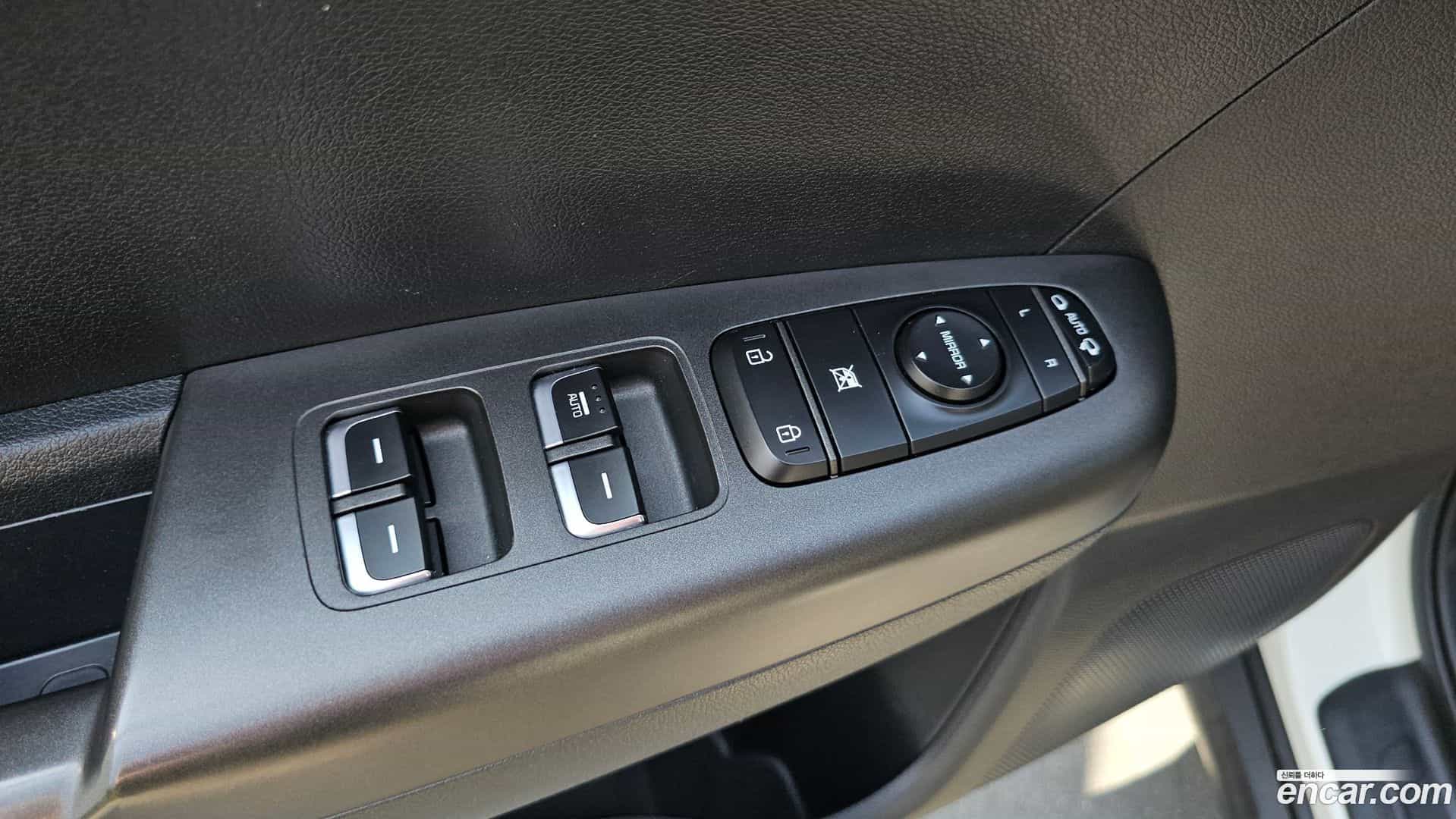 Sportage Kia 2019.1-OPTION-040