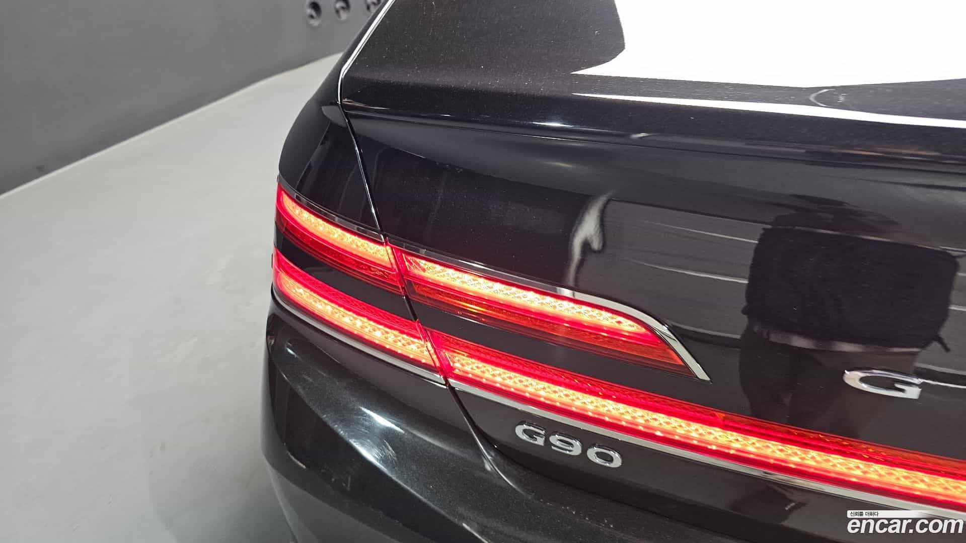 G90 Genesis 2019.2-OUTER-033