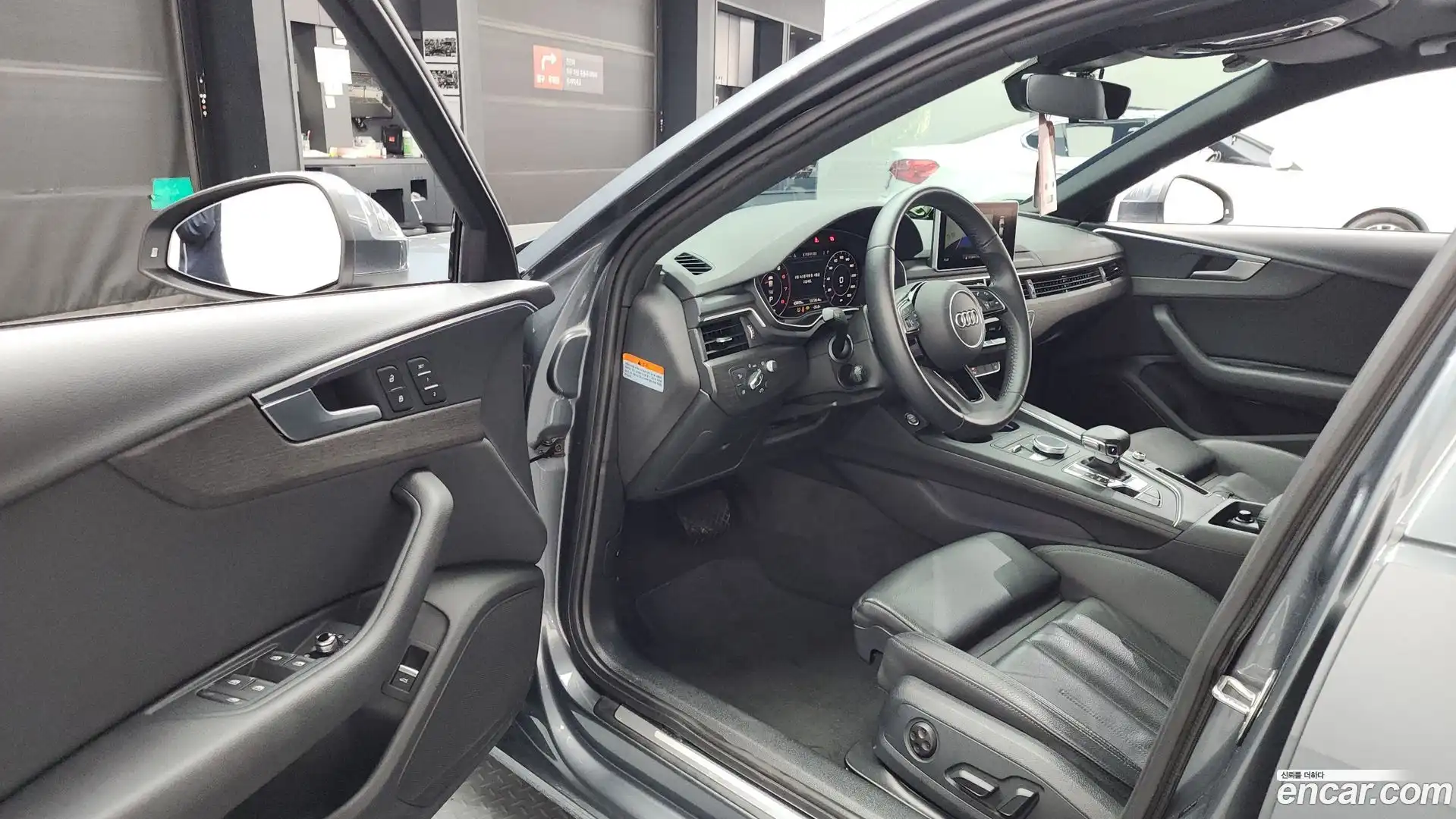 A4 Audi 2019.11-INNER-010
